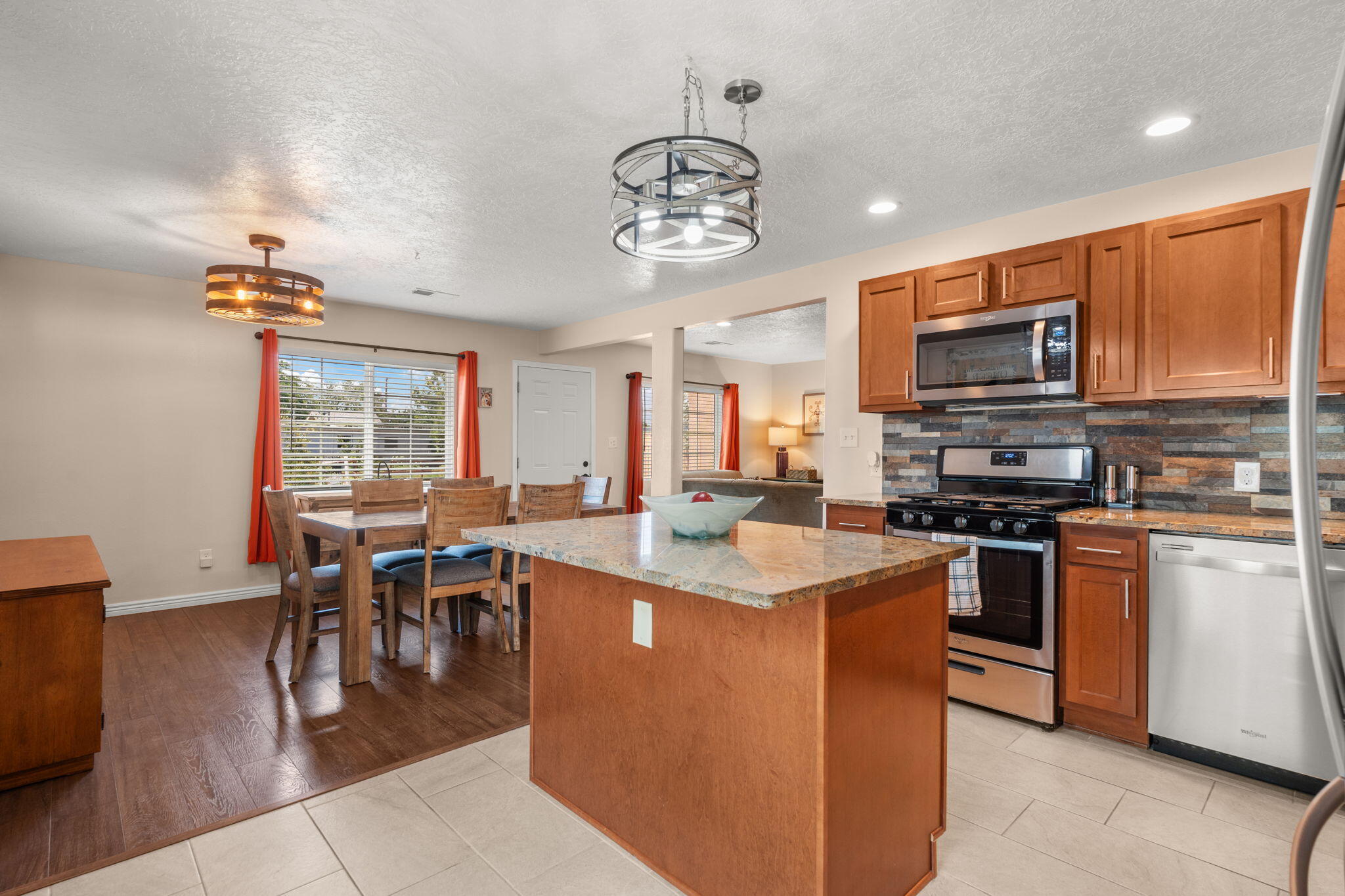 3705 PALO DURO Avenue NE