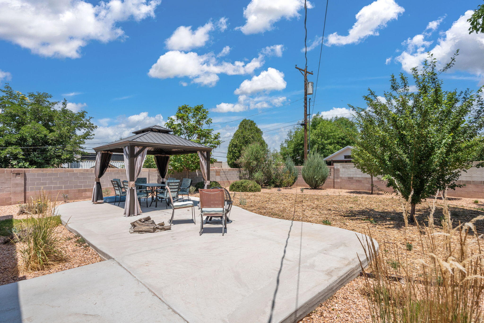 3705 PALO DURO Avenue NE