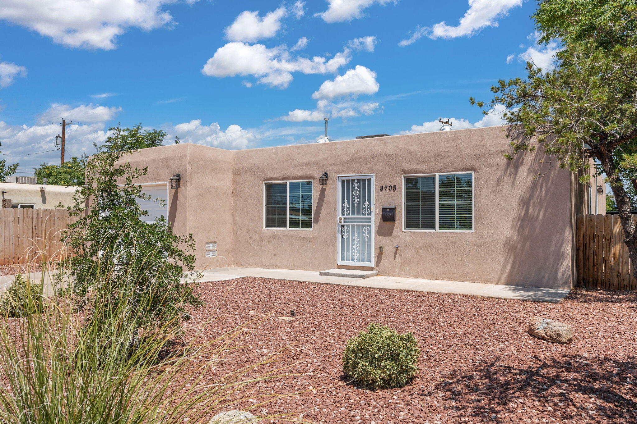 3705 PALO DURO Avenue NE