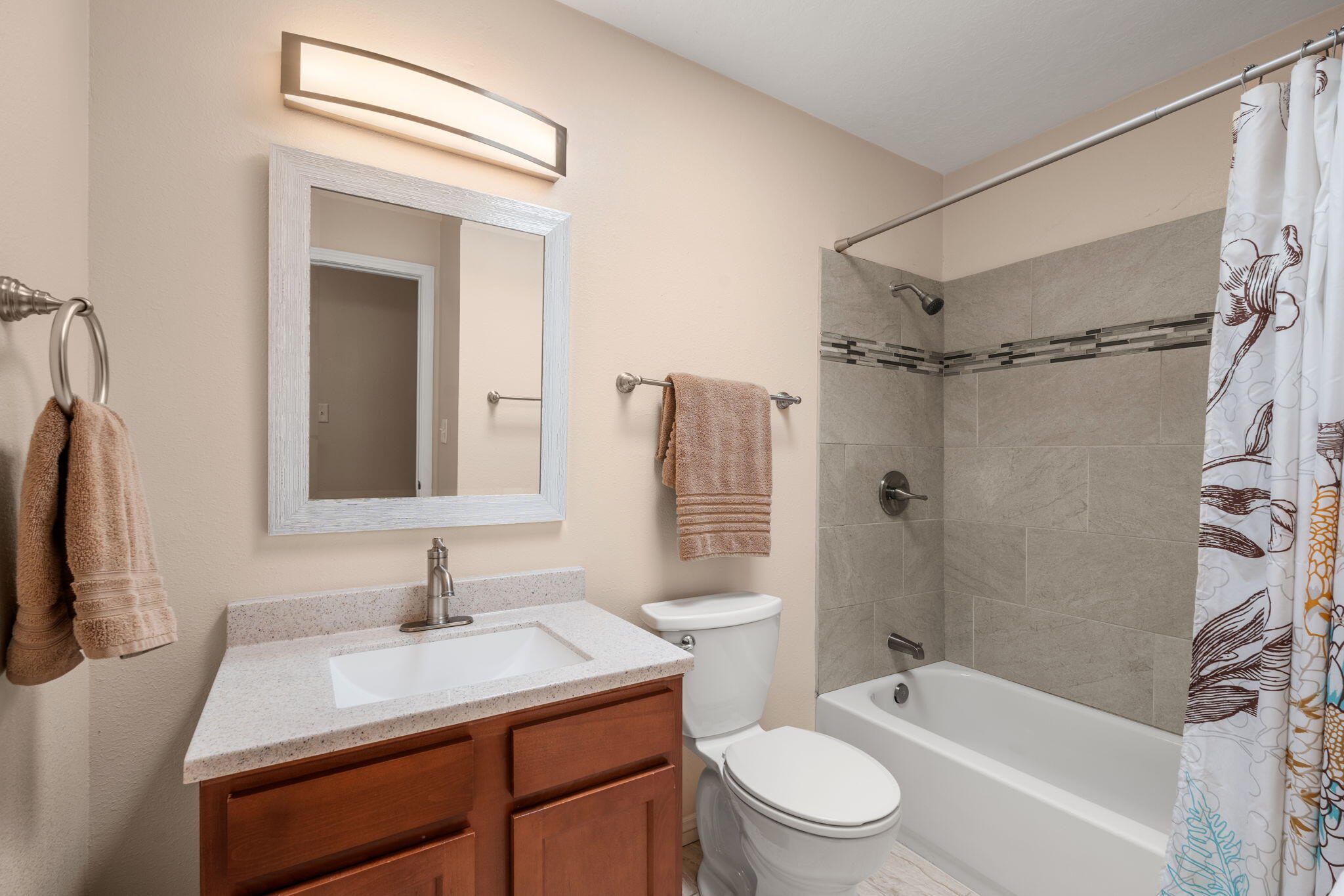 3705 PALO DURO Avenue NE