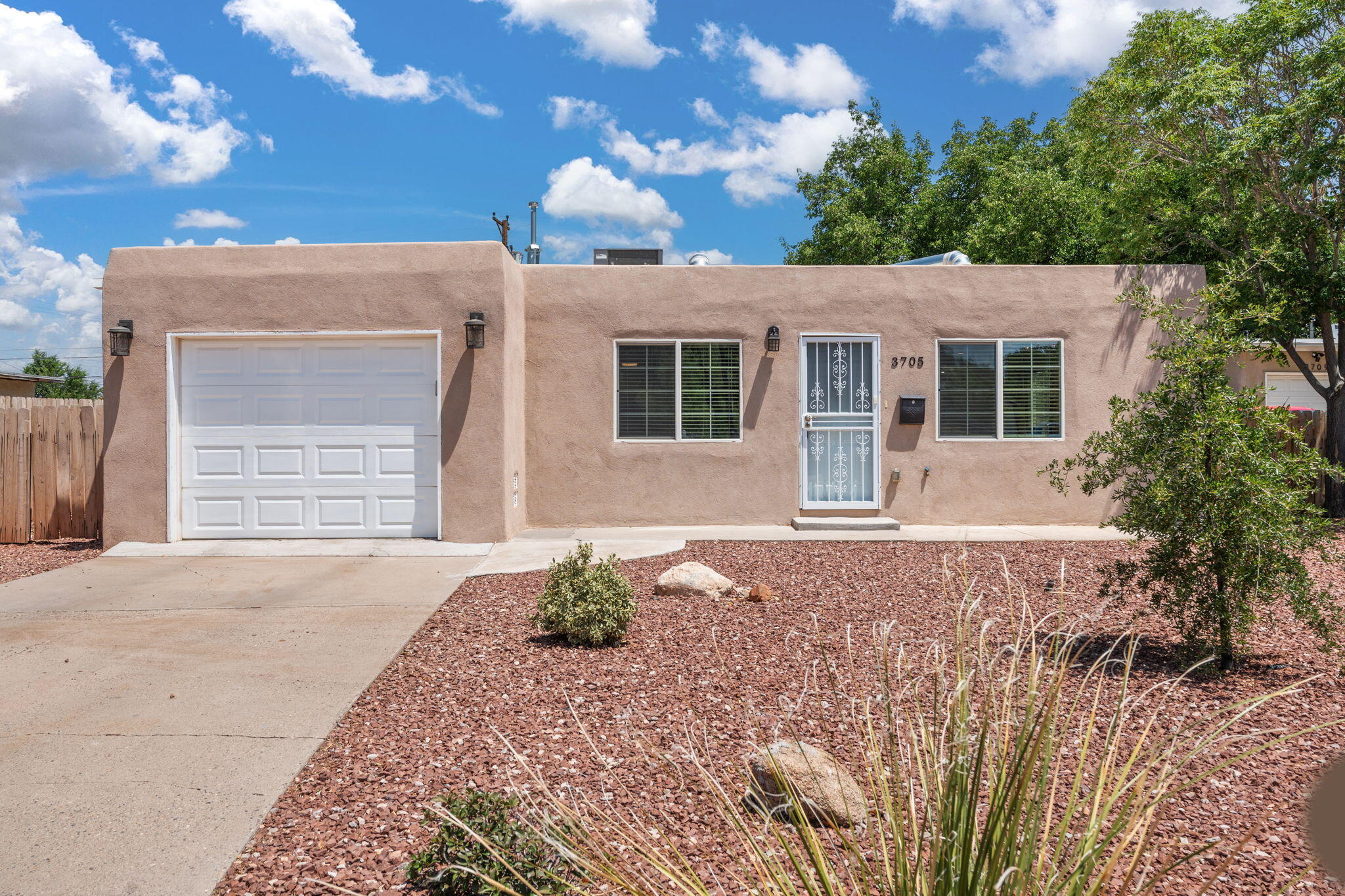 3705 PALO DURO Avenue NE