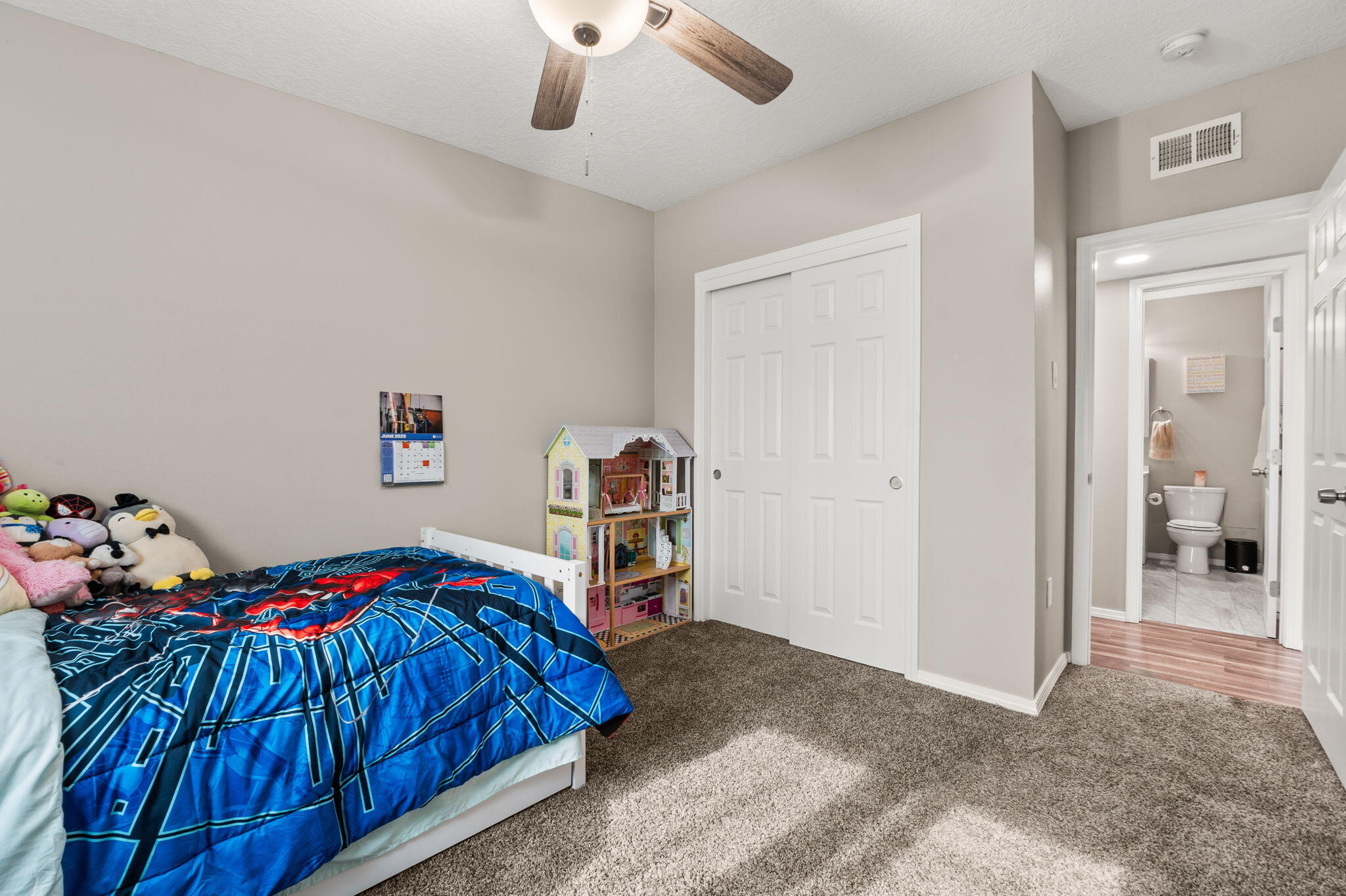 606 ESPANOLA Street NE