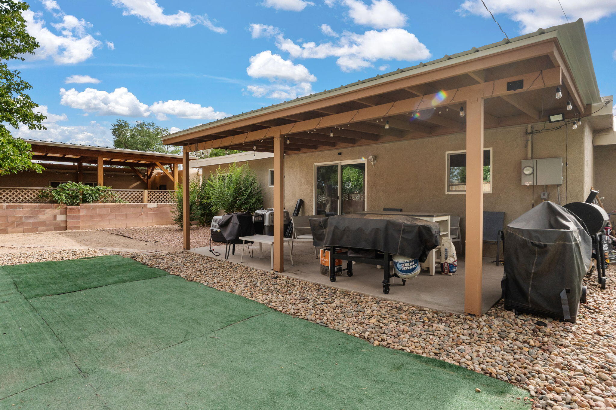 606 ESPANOLA Street NE