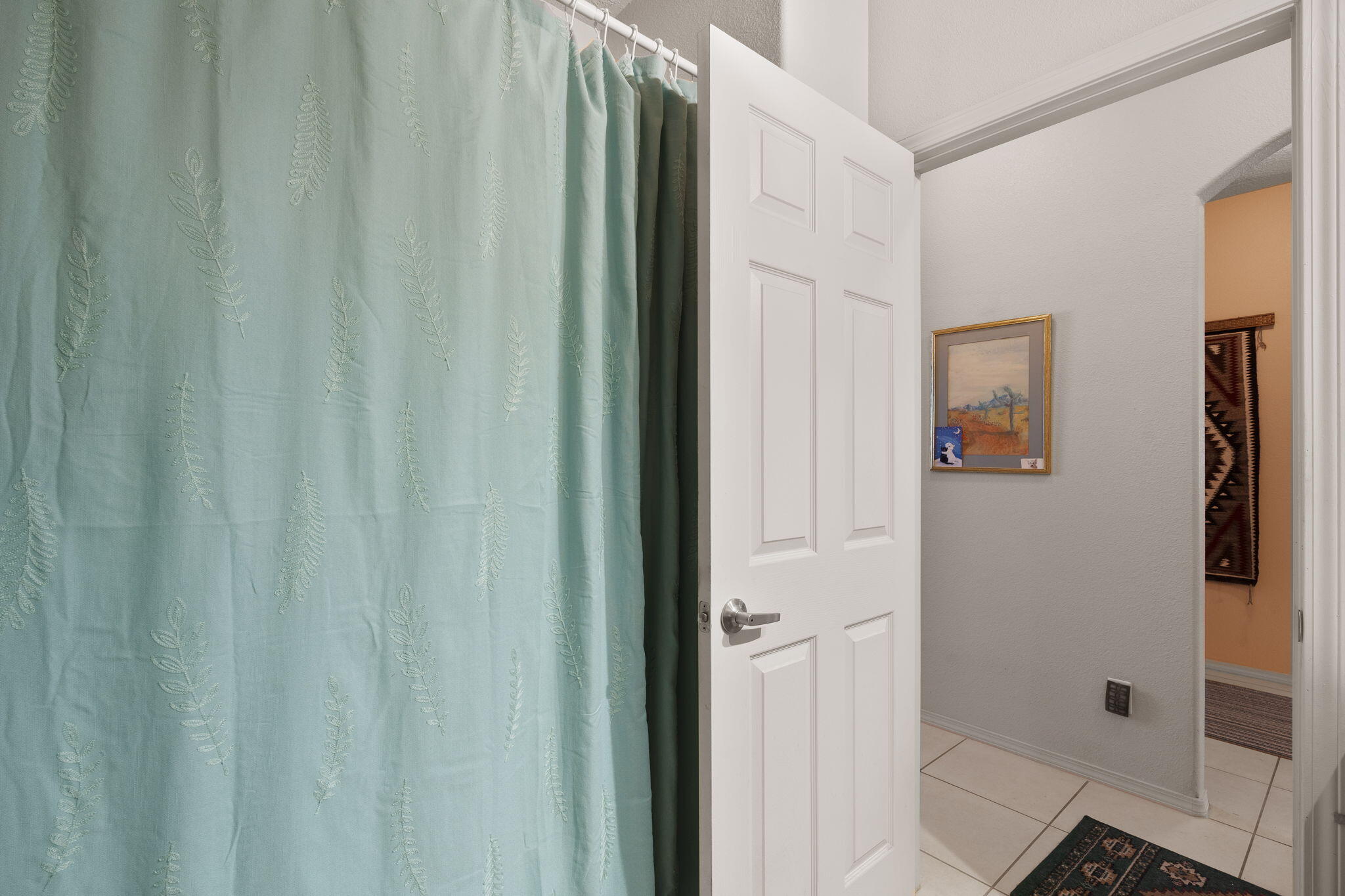 1717 CHISHOLM Trail NE