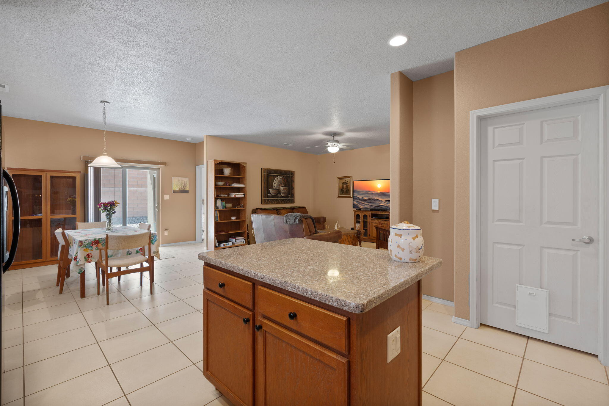 1717 CHISHOLM Trail NE