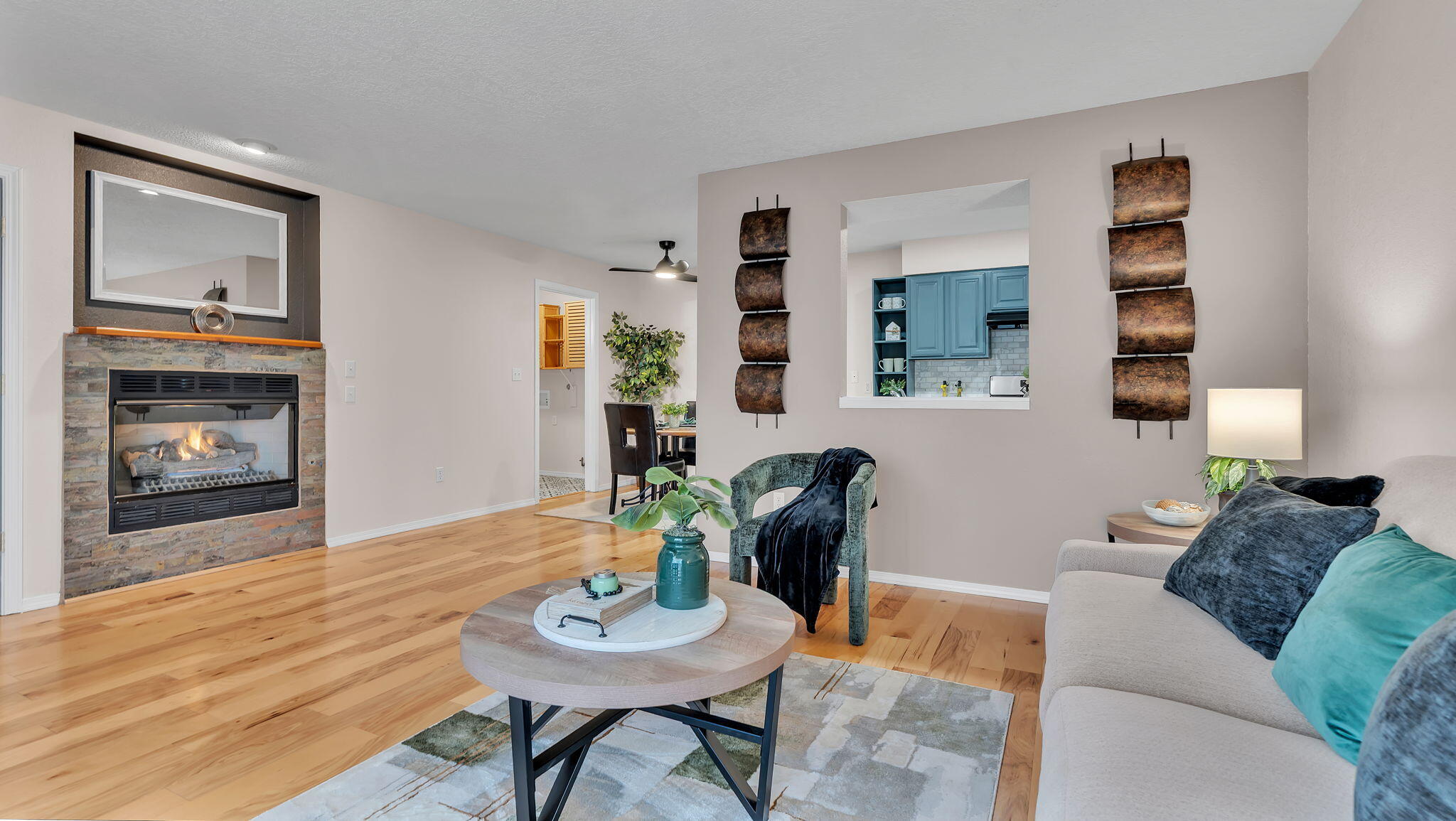 4701 MORRIS Street NE 402