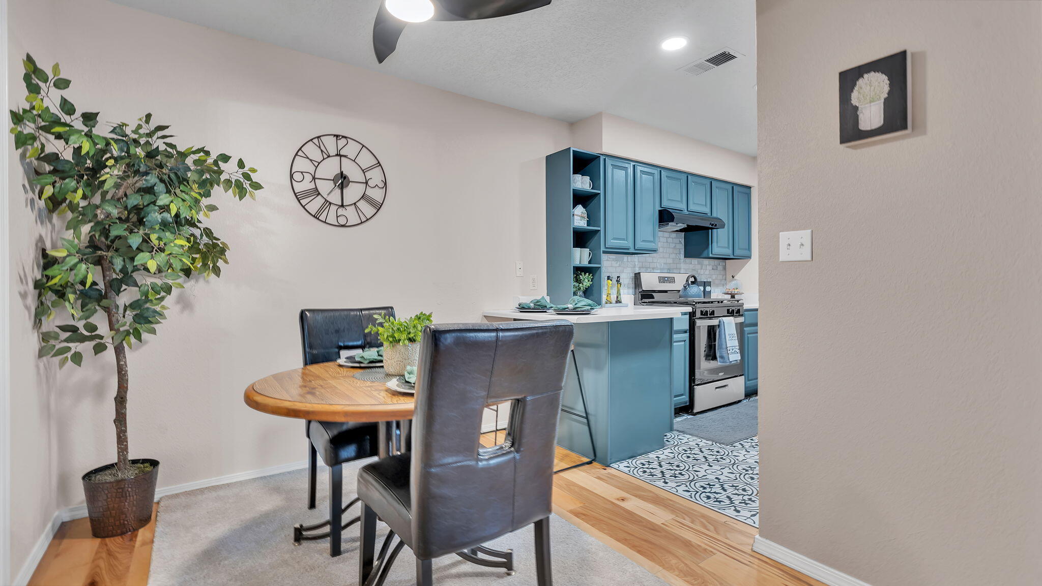 4701 MORRIS Street NE 402