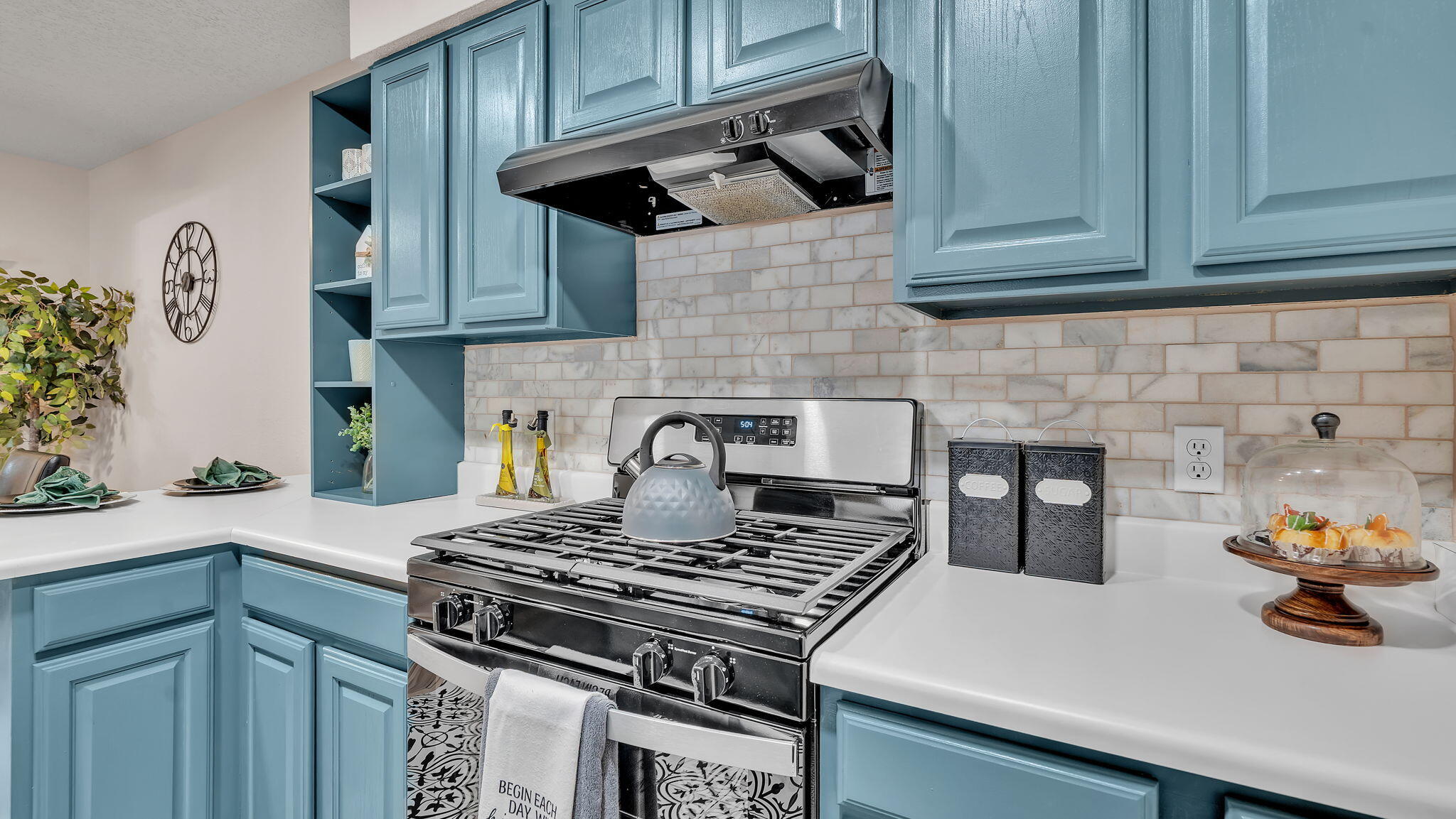 4701 MORRIS Street NE 402