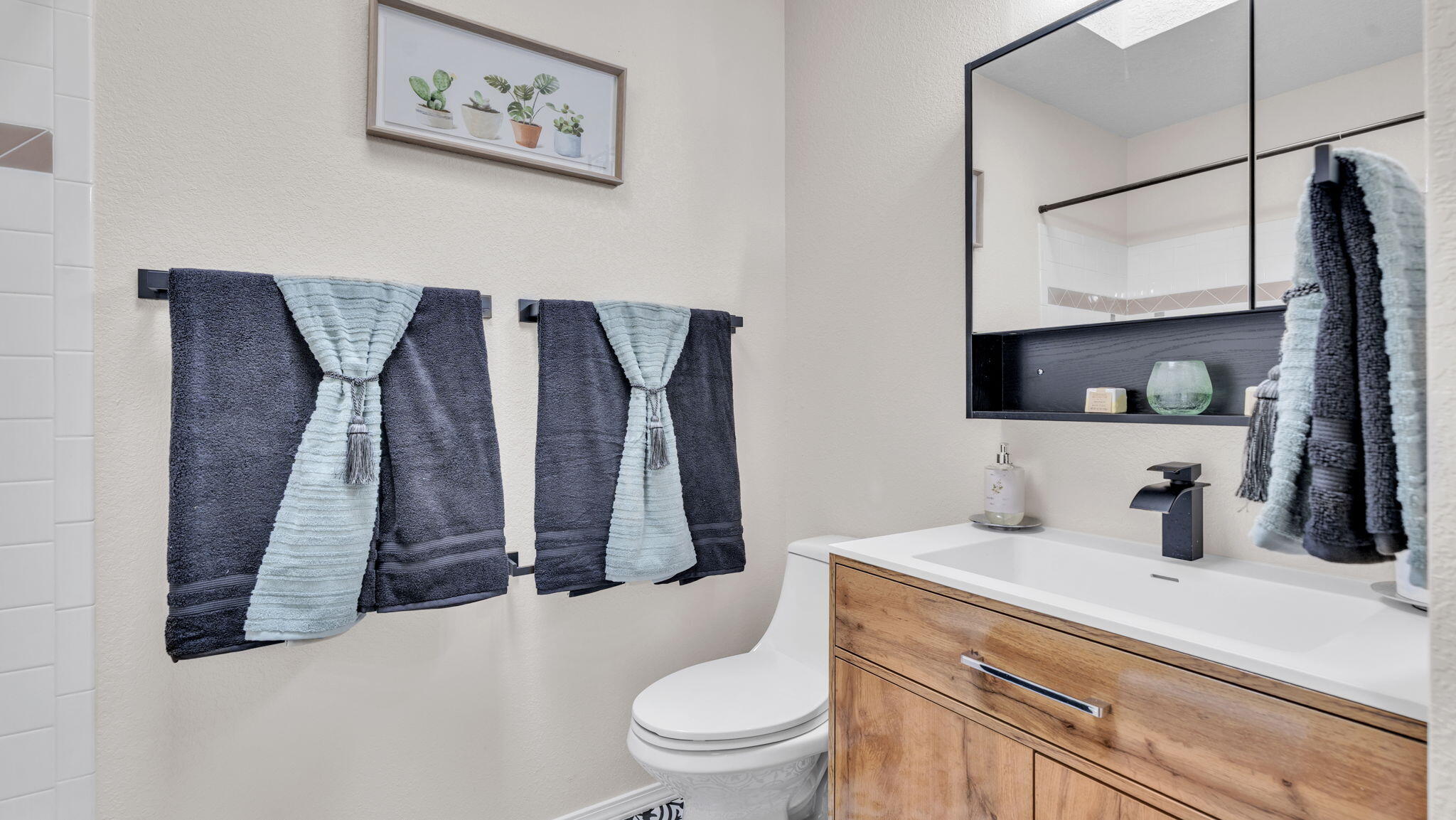 4701 MORRIS Street NE 402