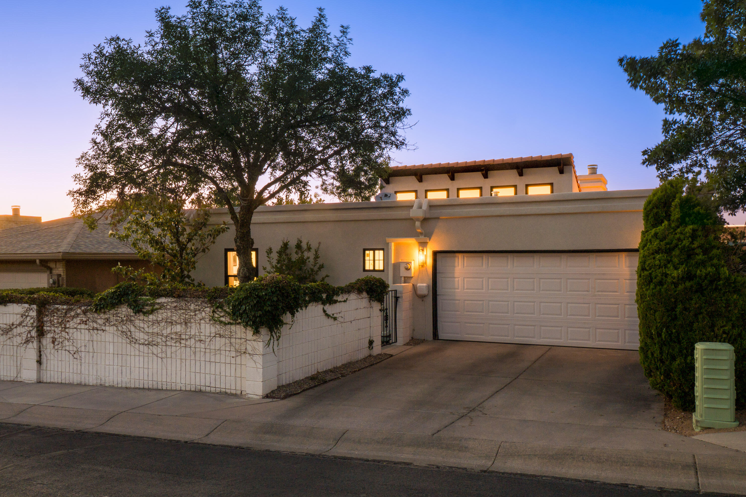 9110 WIMBLEDON Drive NE