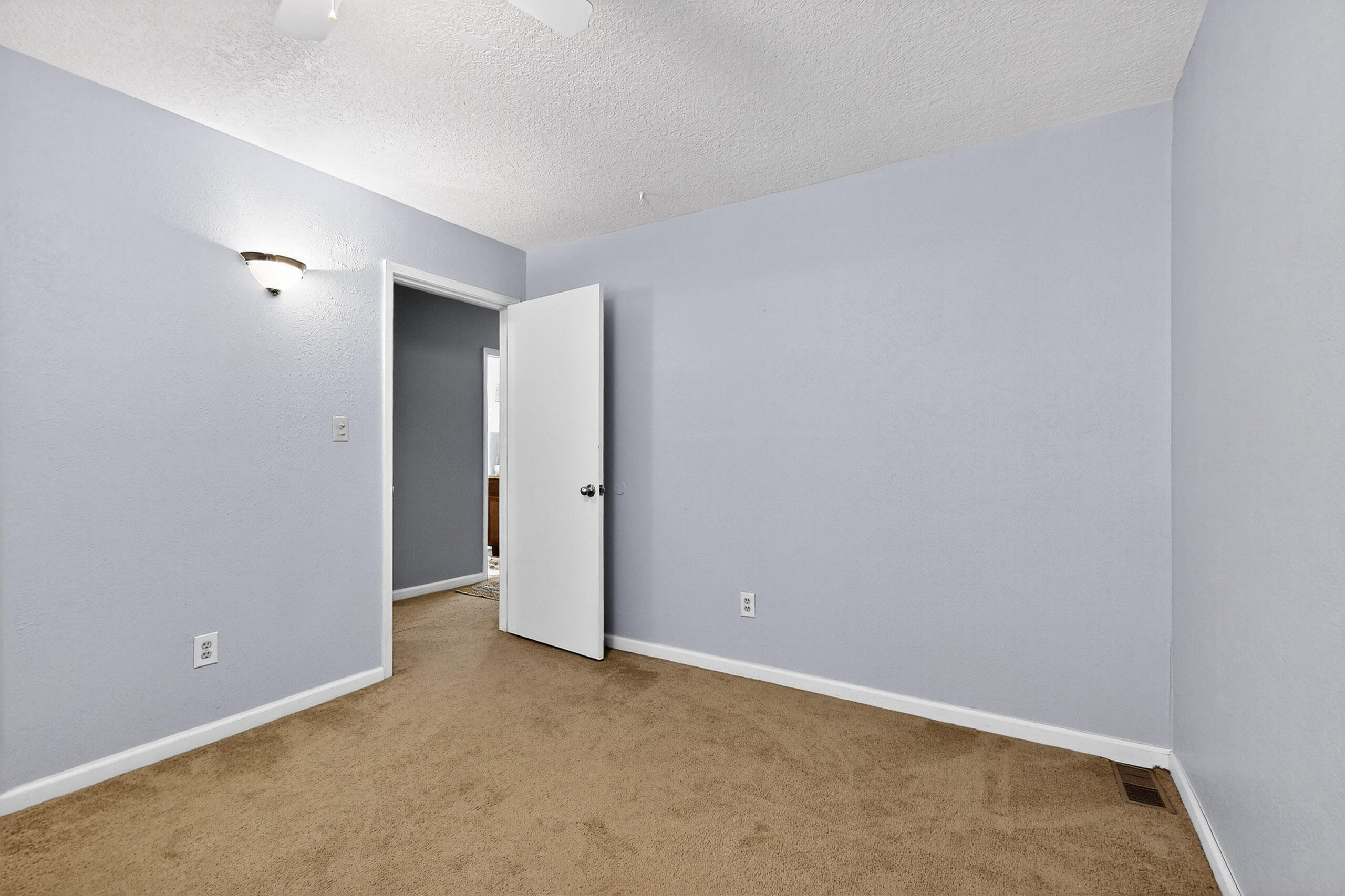 9010 Hendrix Road NE