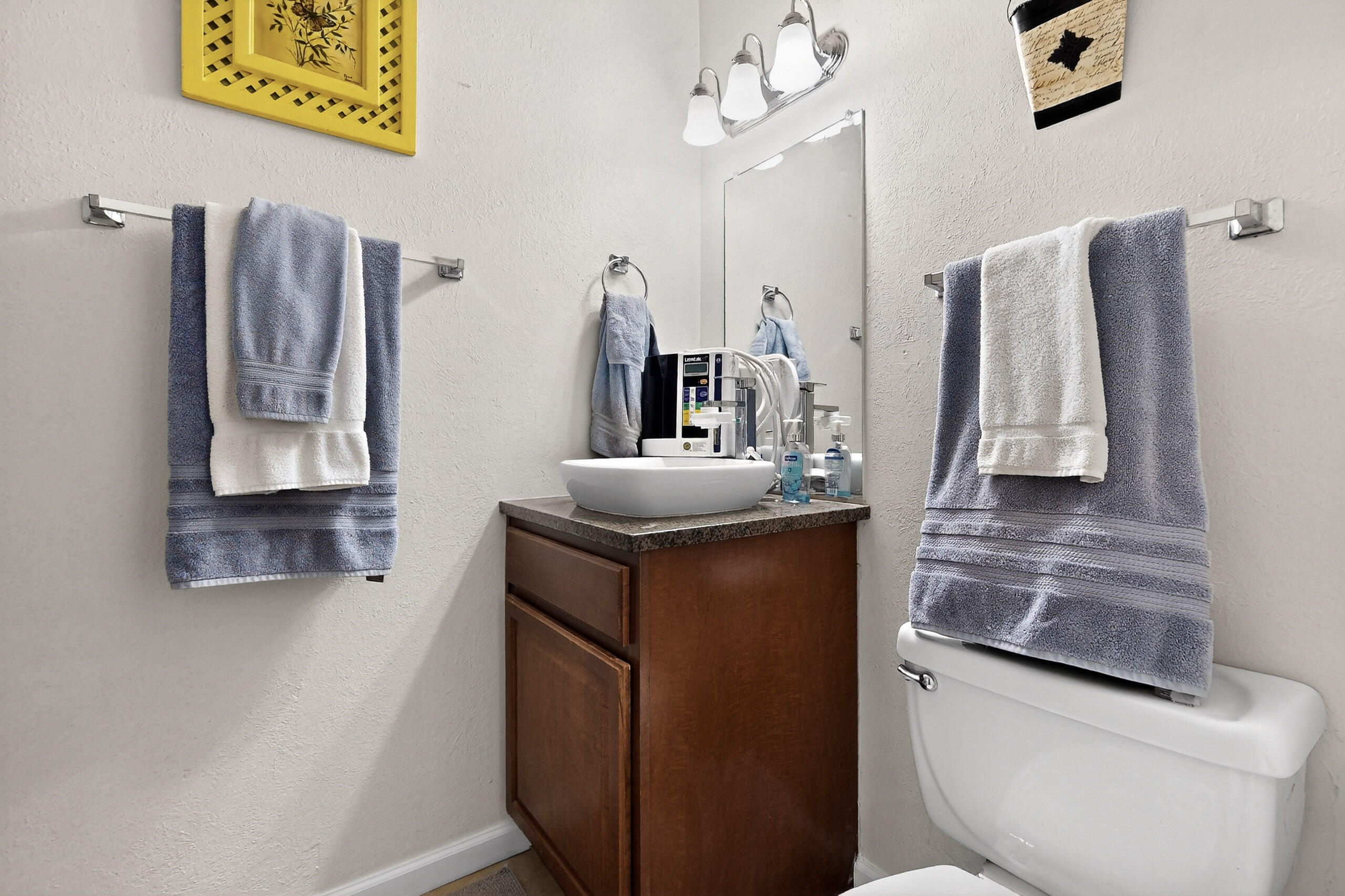 9010 Hendrix Road NE