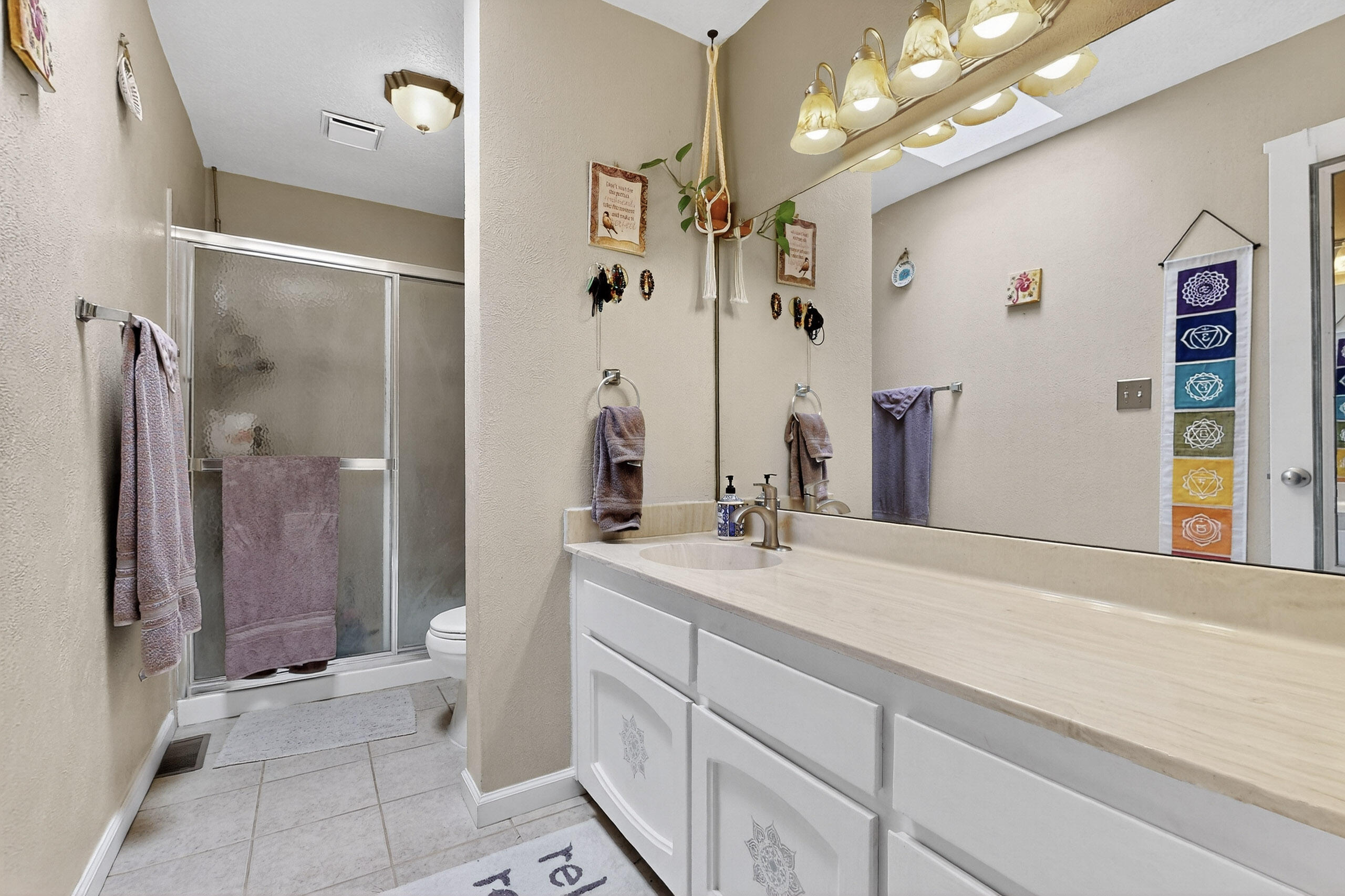 9010 Hendrix Road NE