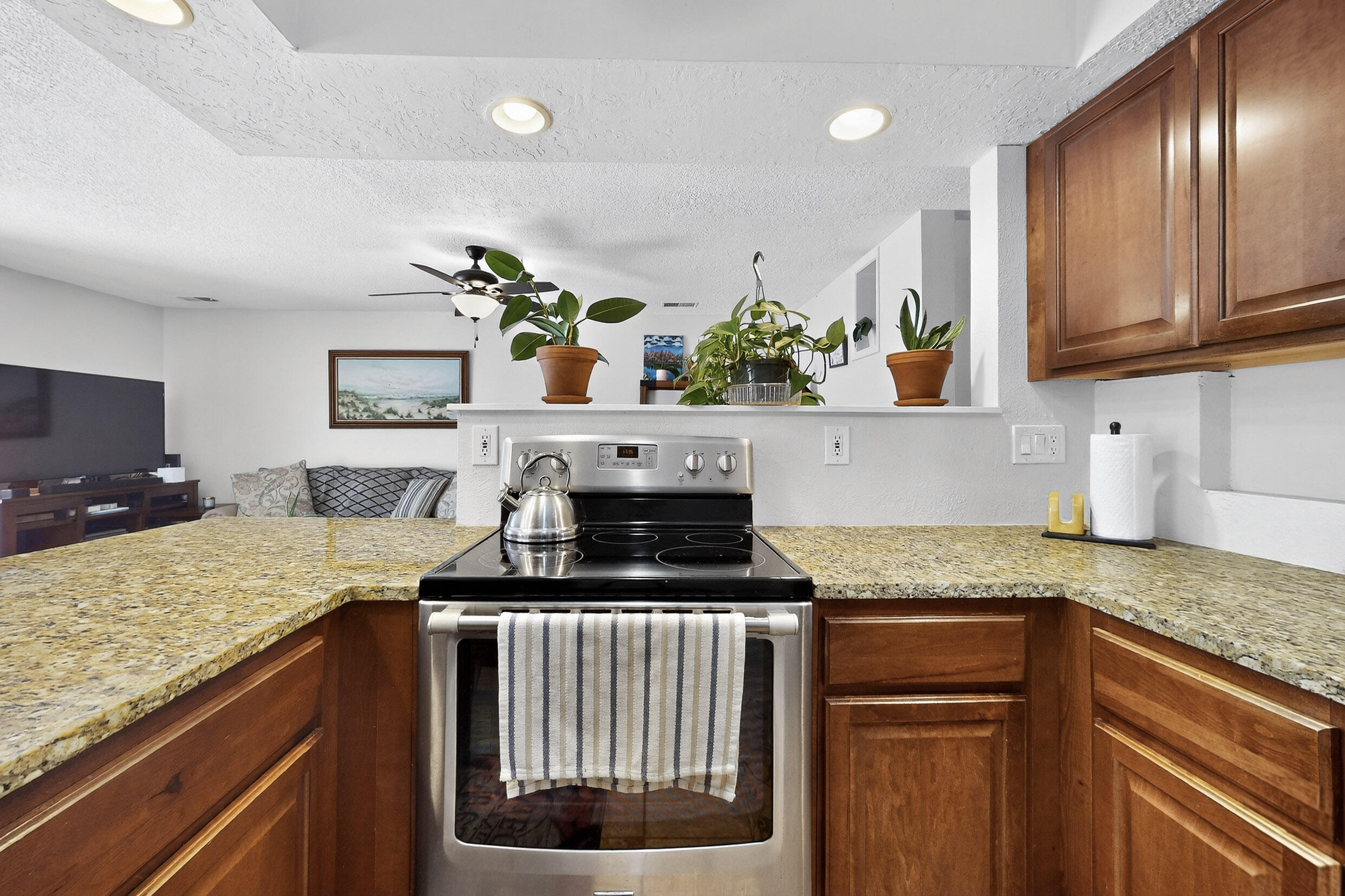 9010 Hendrix Road NE