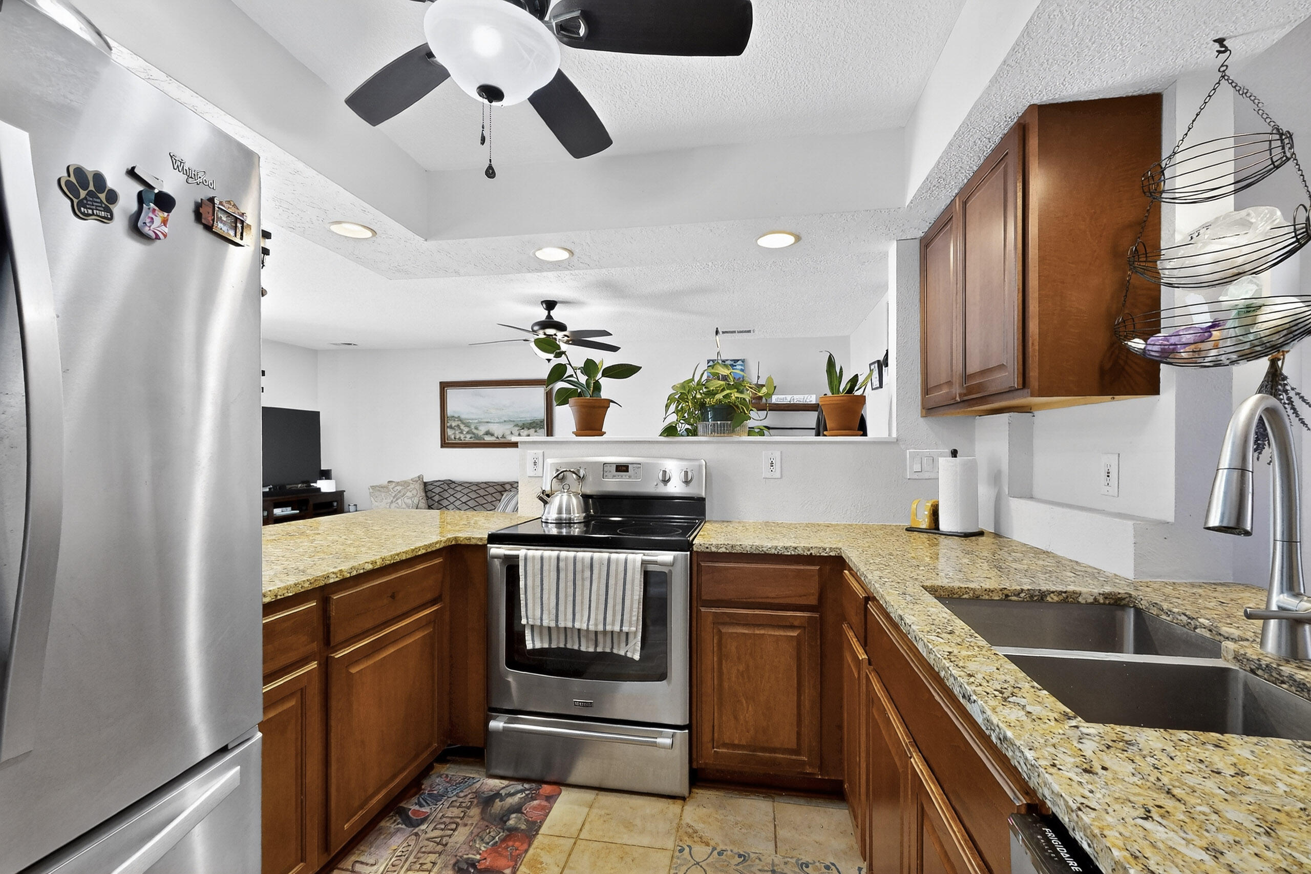 9010 Hendrix Road NE