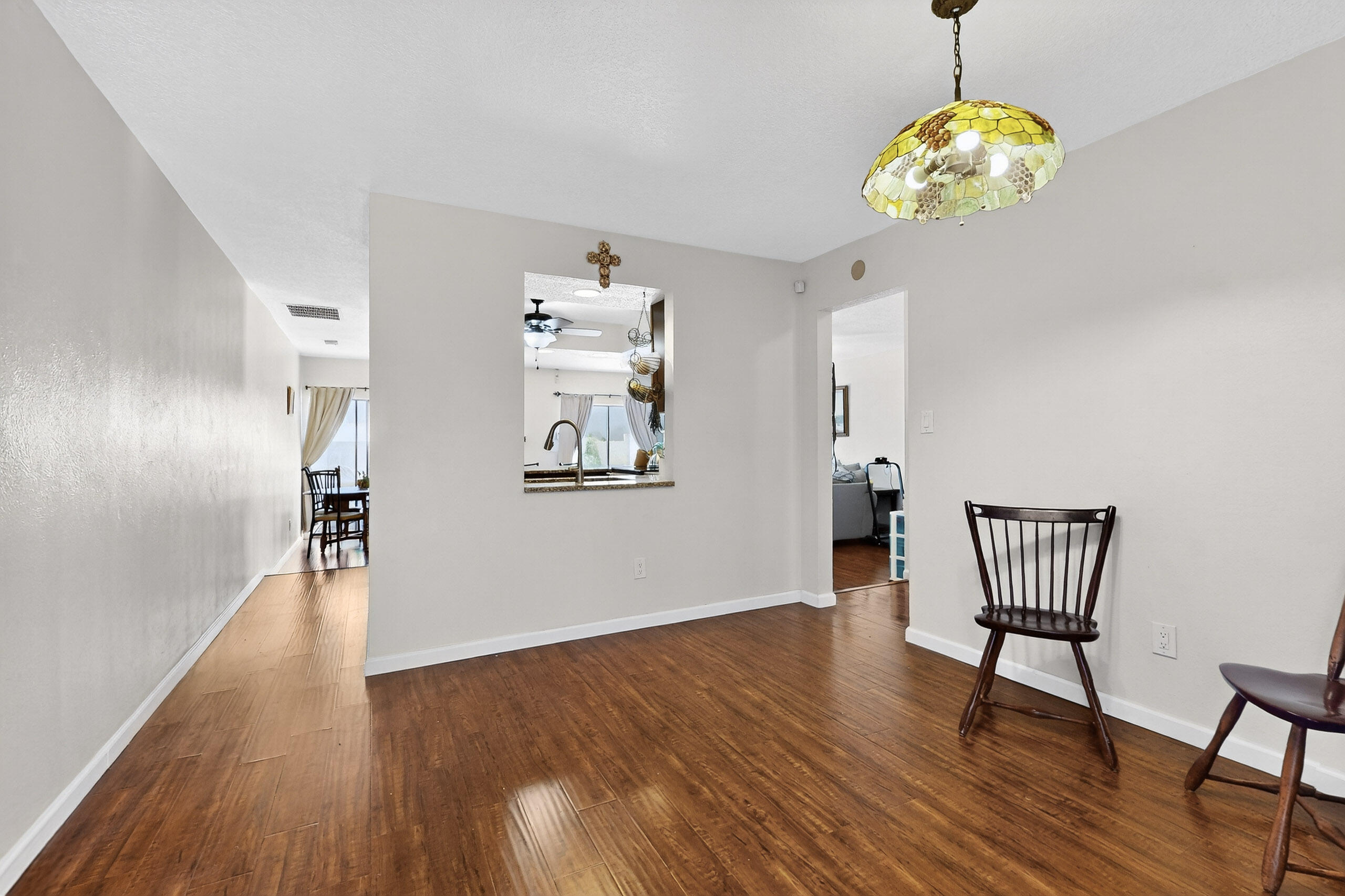 9010 Hendrix Road NE