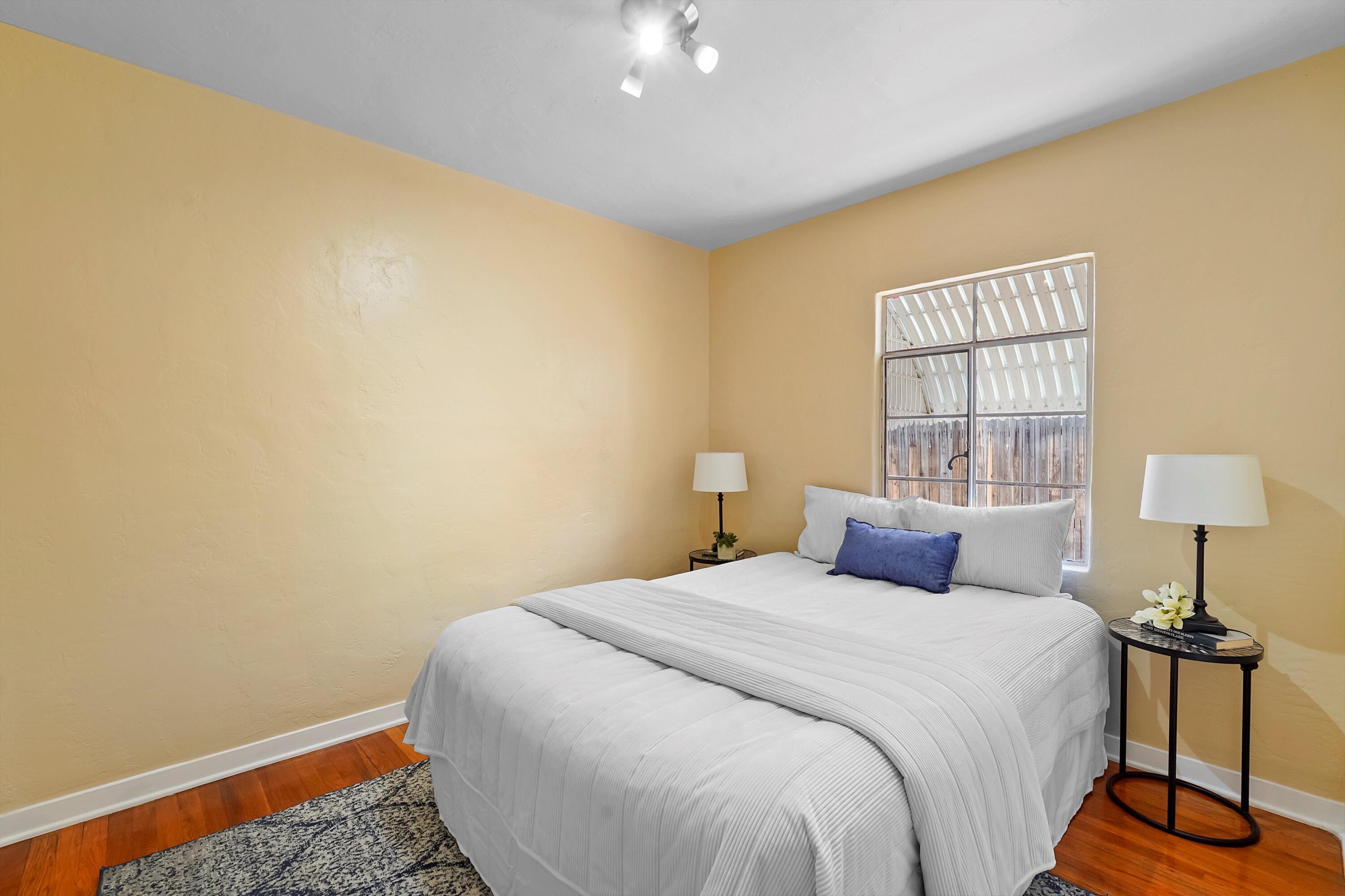 520 CARLISLE Boulevard NE