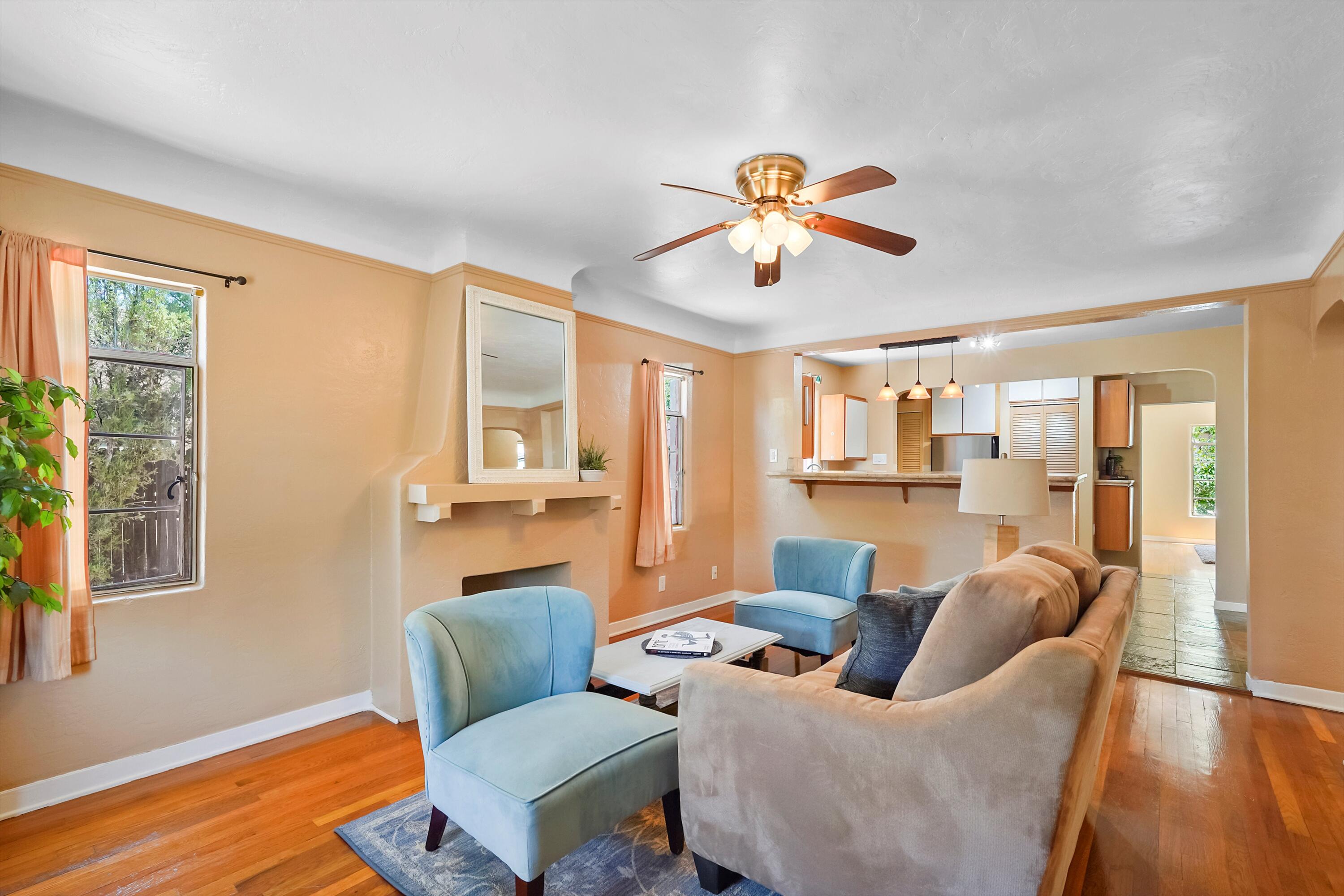 520 CARLISLE Boulevard NE