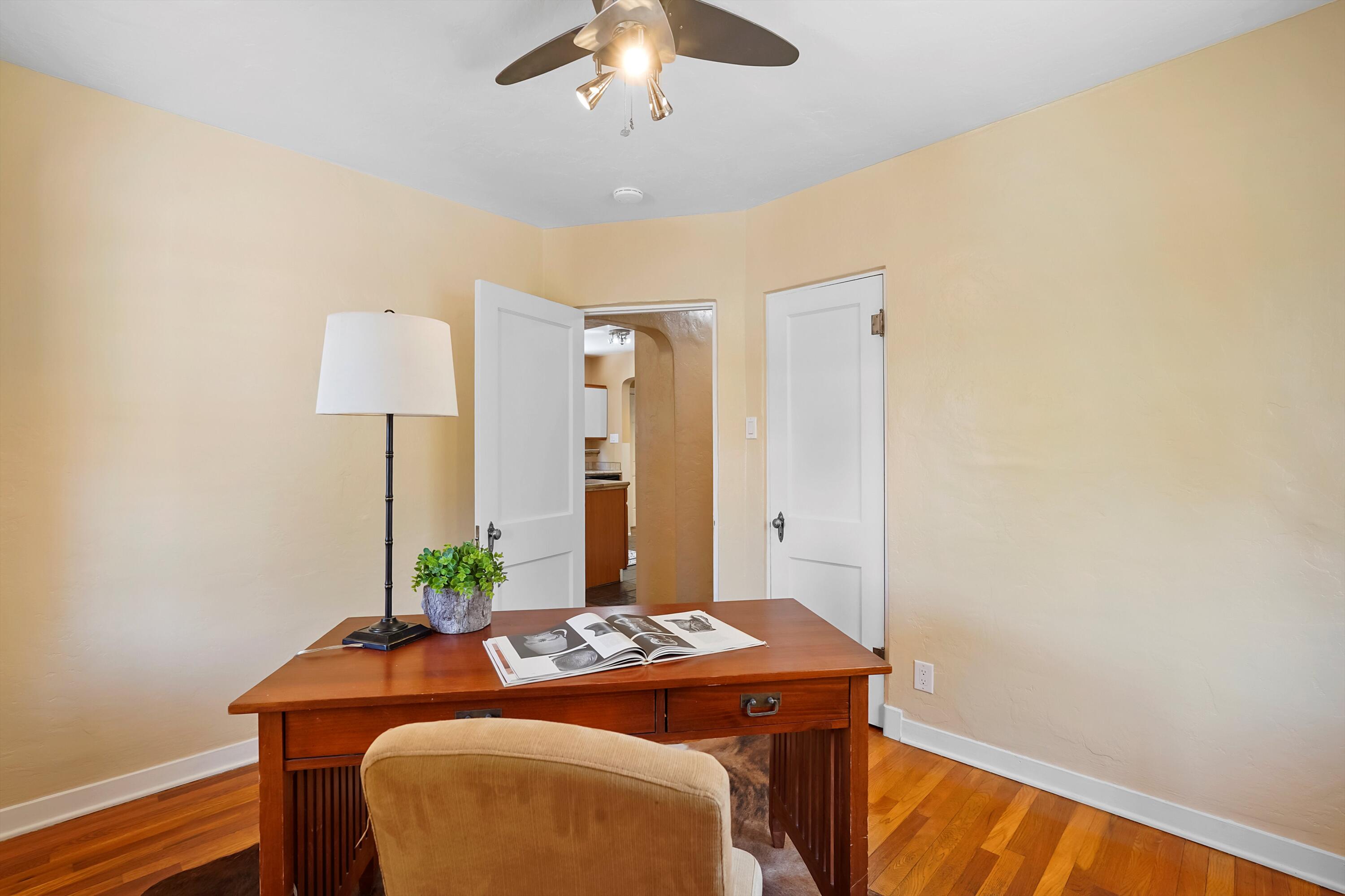 520 CARLISLE Boulevard NE