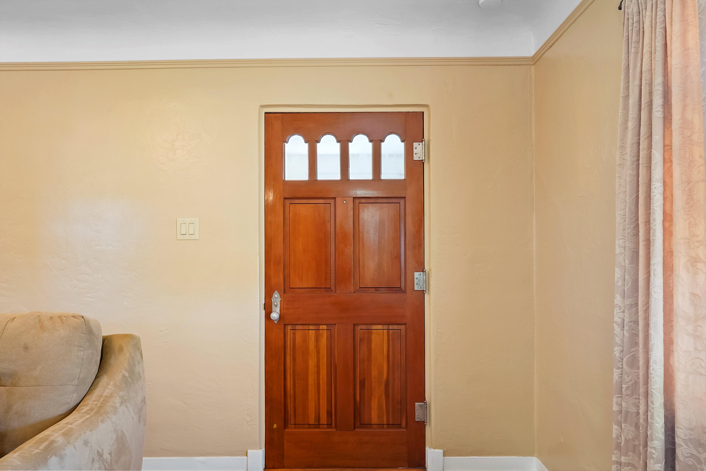 520 CARLISLE Boulevard NE