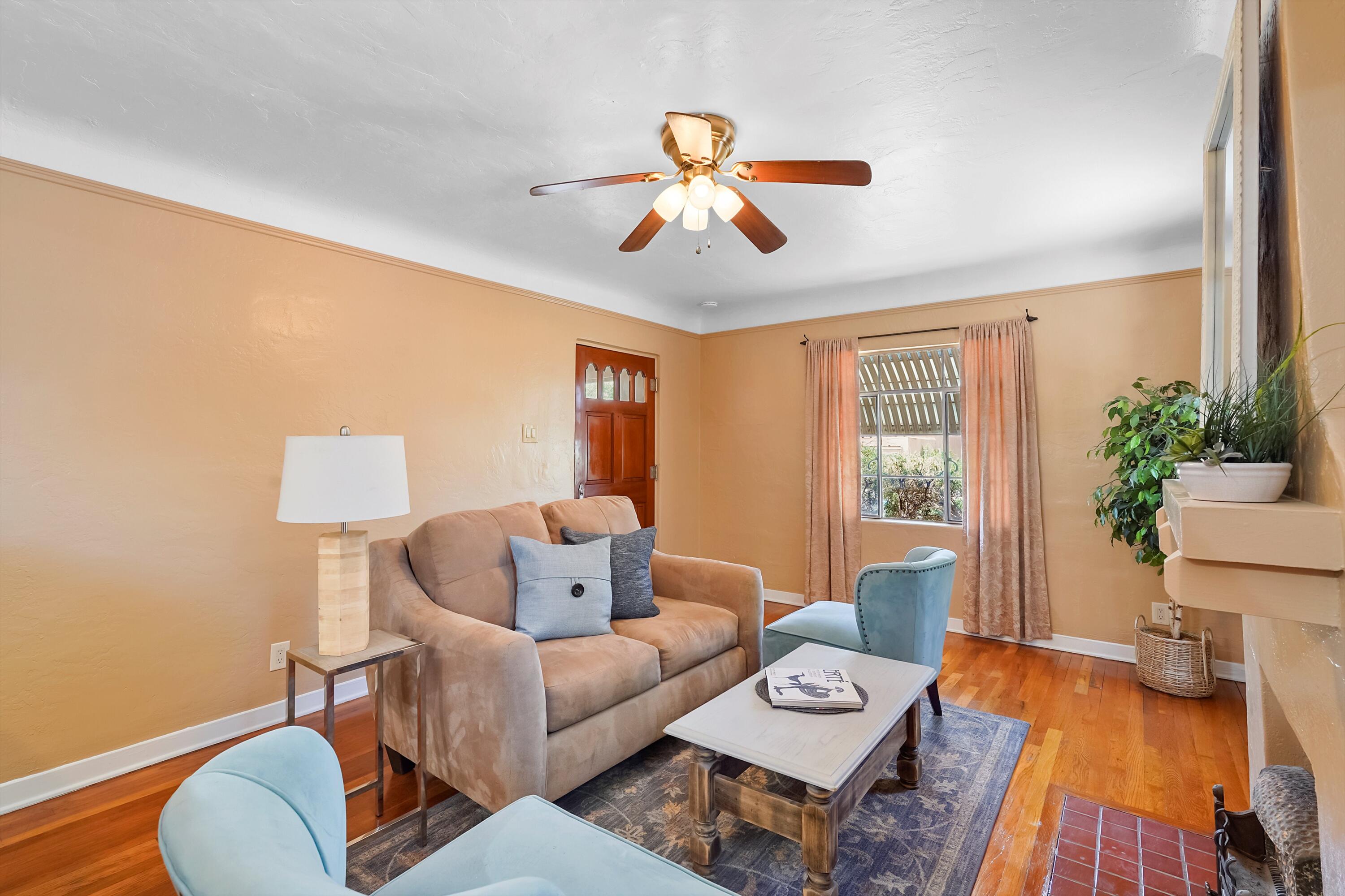 520 CARLISLE Boulevard NE