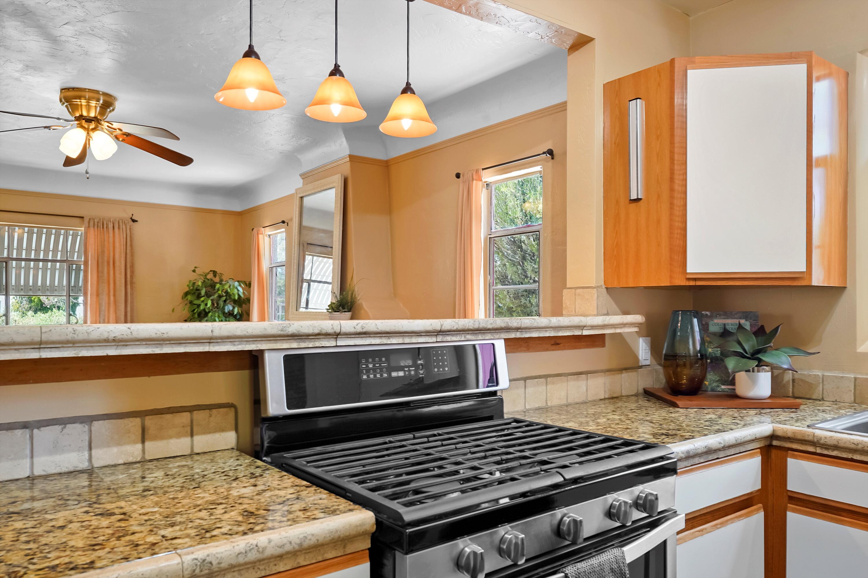 520 CARLISLE Boulevard NE