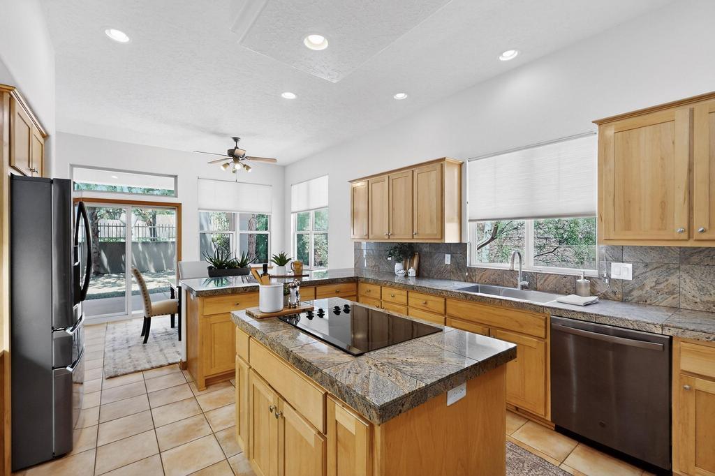 13100 DESERT MOON Place NE