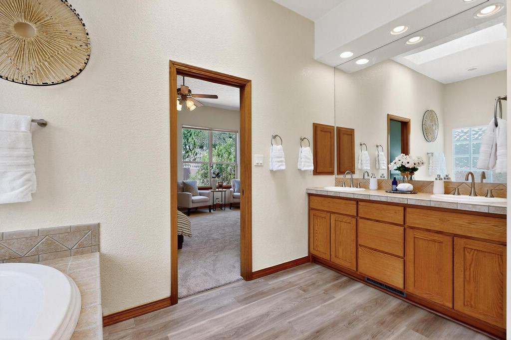 13100 DESERT MOON Place NE