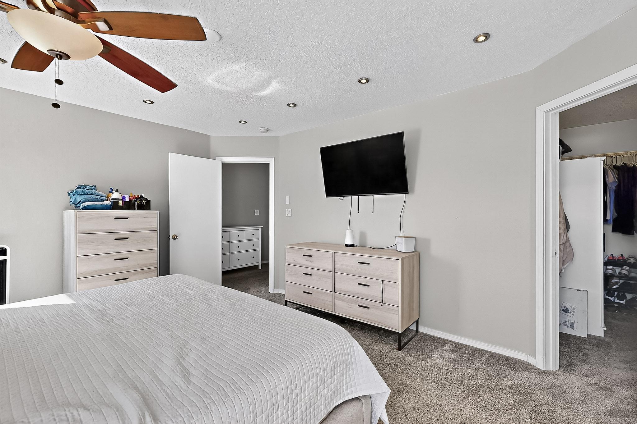 10501 TRIESTE Court NW