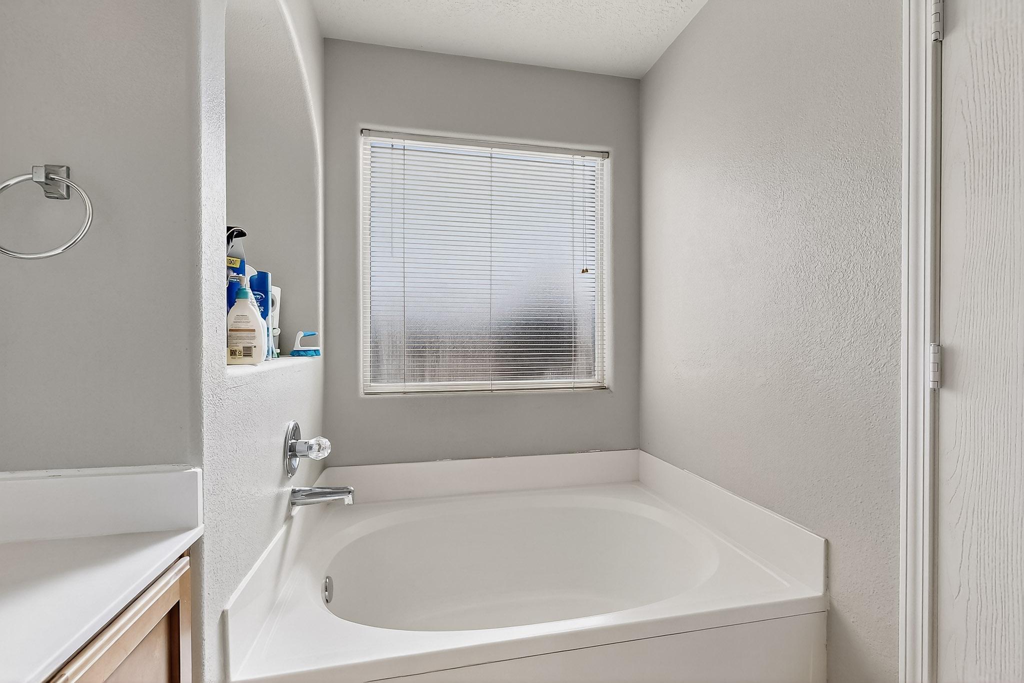 10501 TRIESTE Court NW