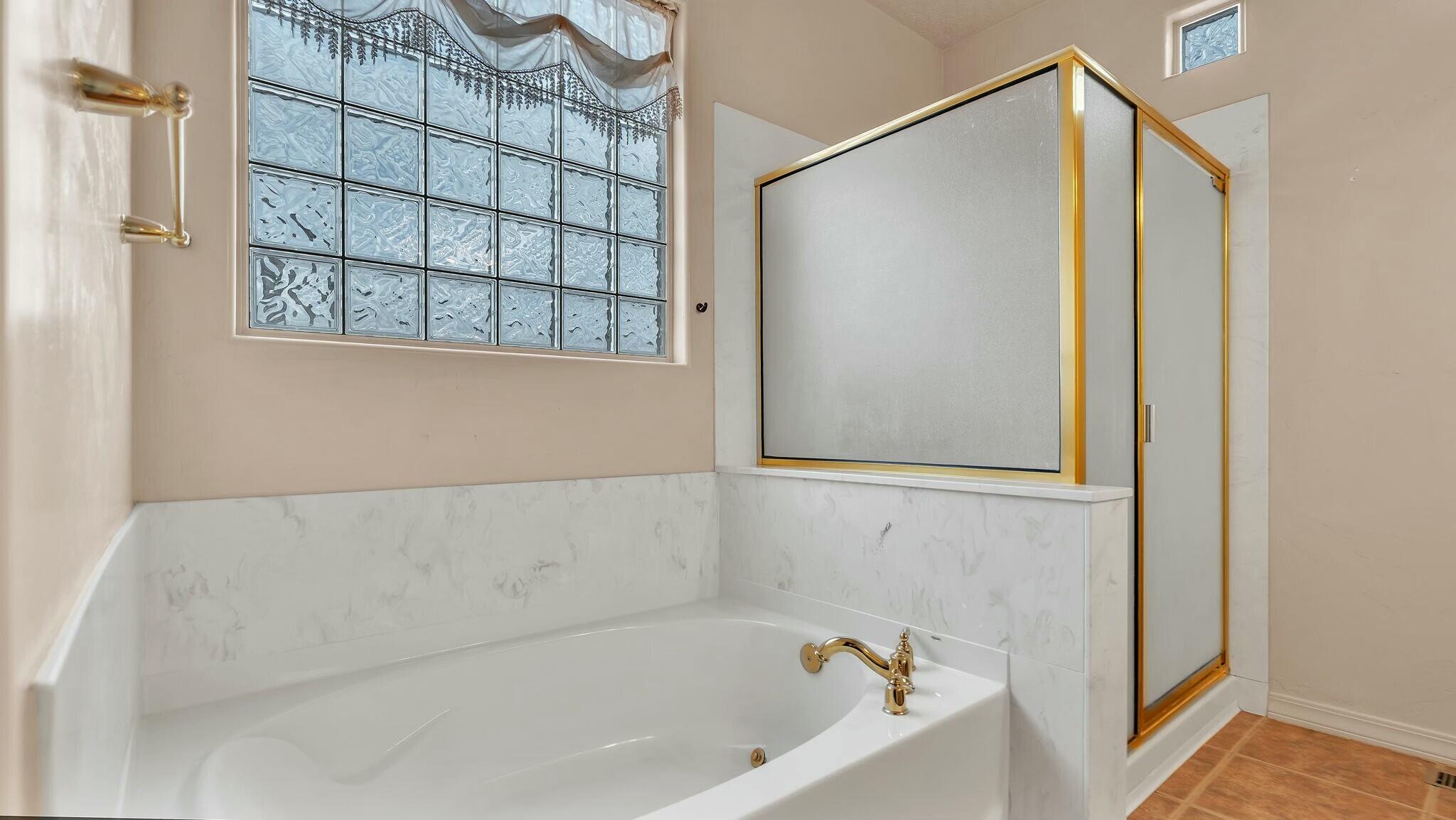 4409 SUMMER HILL Lane NW