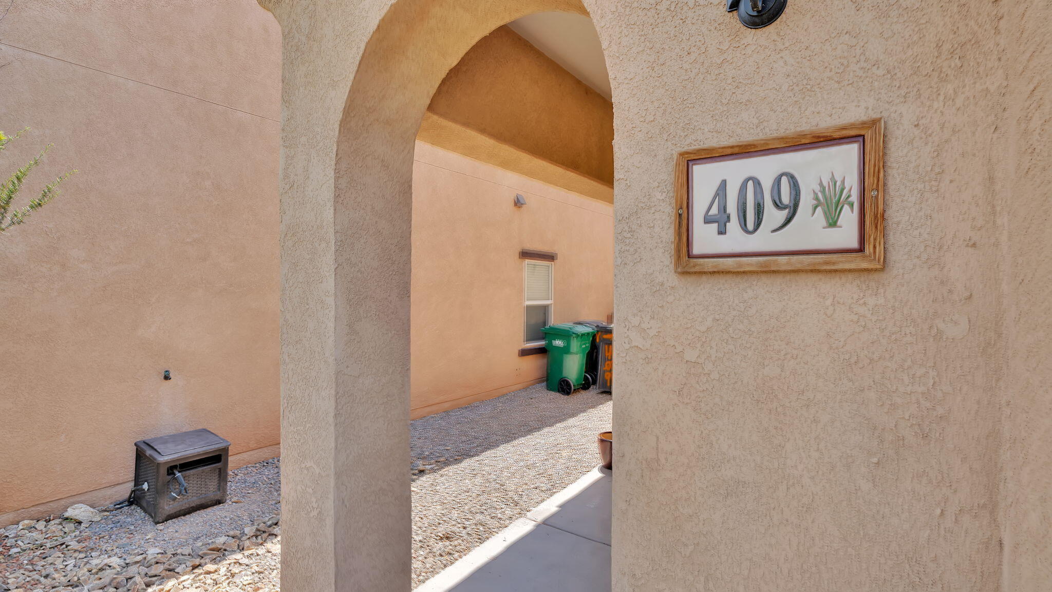 409 VISTA ROJA Place