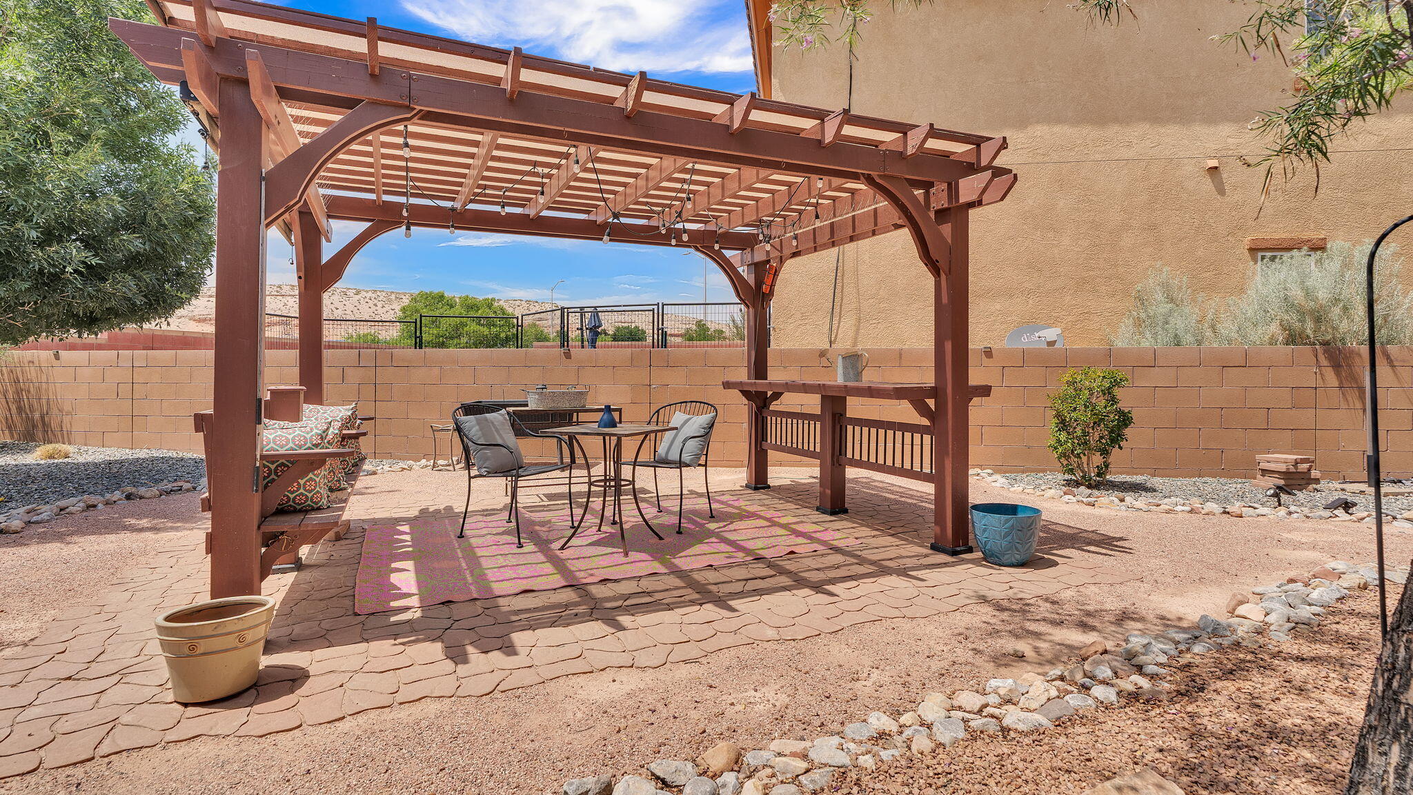 409 VISTA ROJA Place