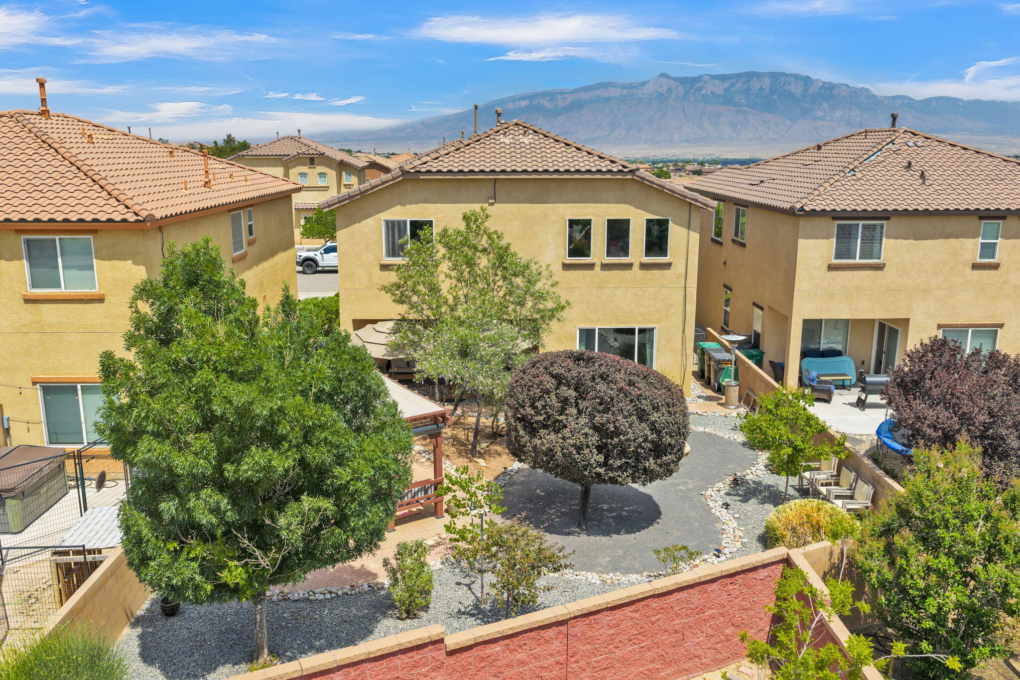 409 VISTA ROJA Place