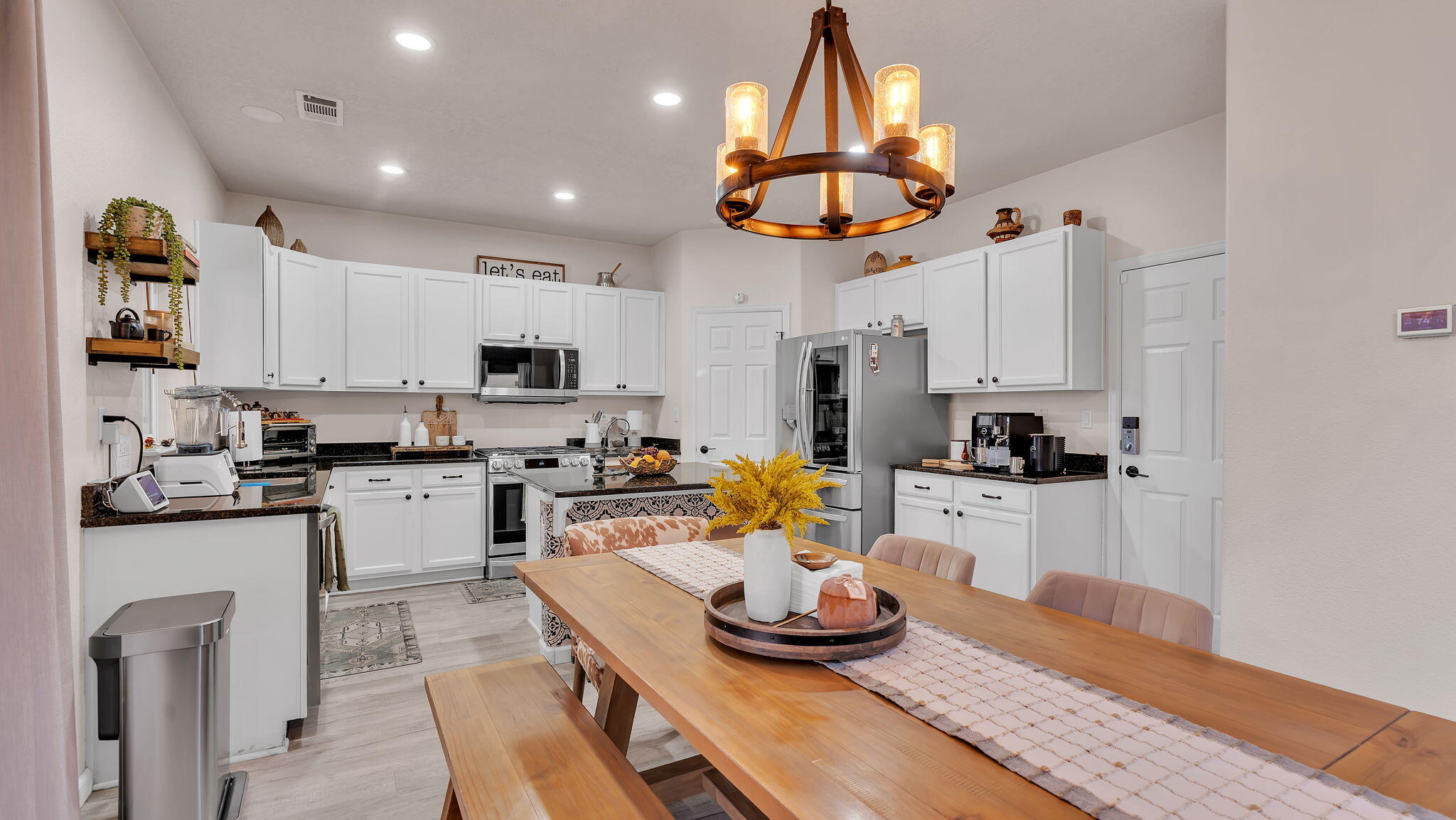 409 VISTA ROJA Place