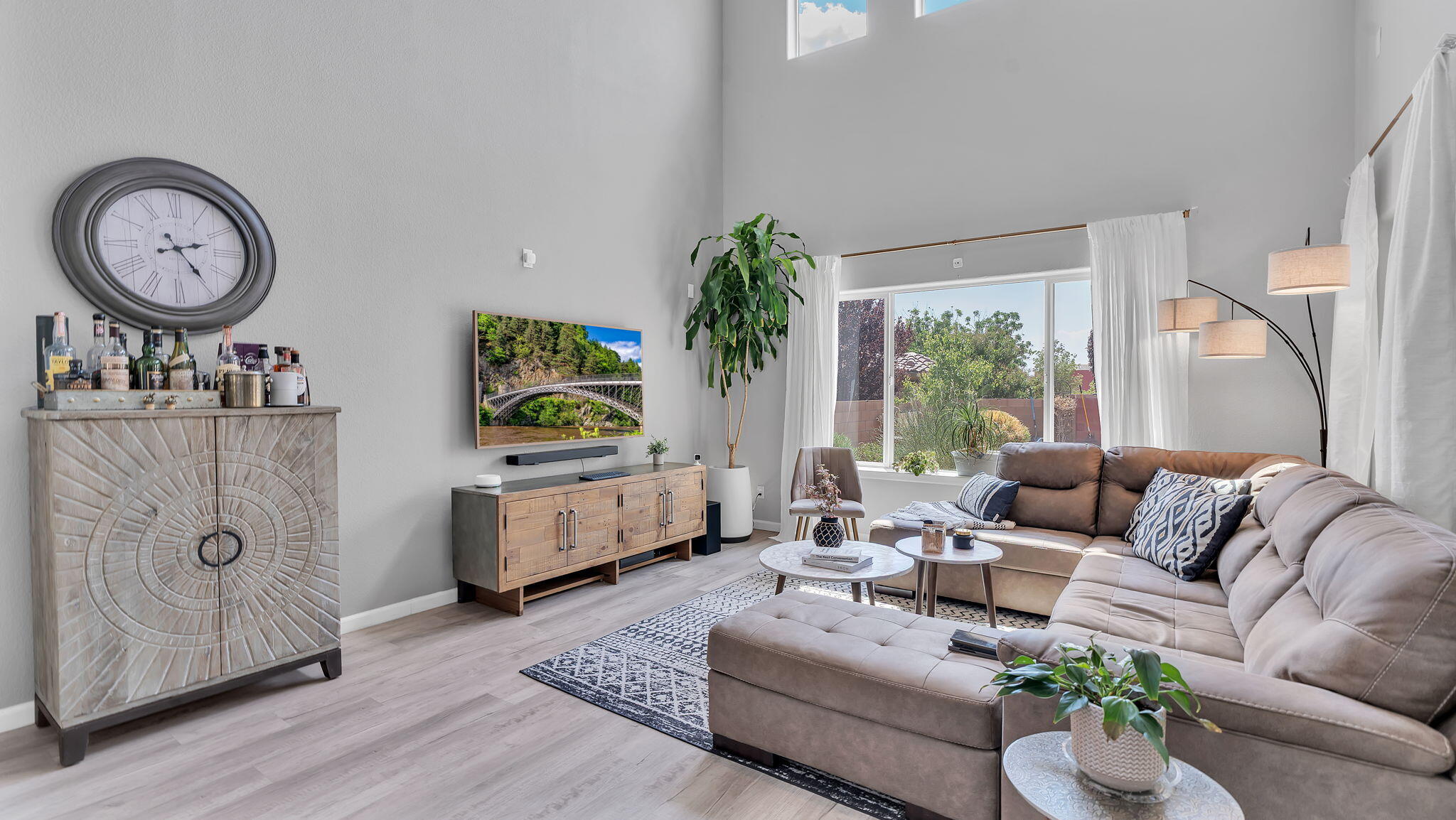 409 VISTA ROJA Place