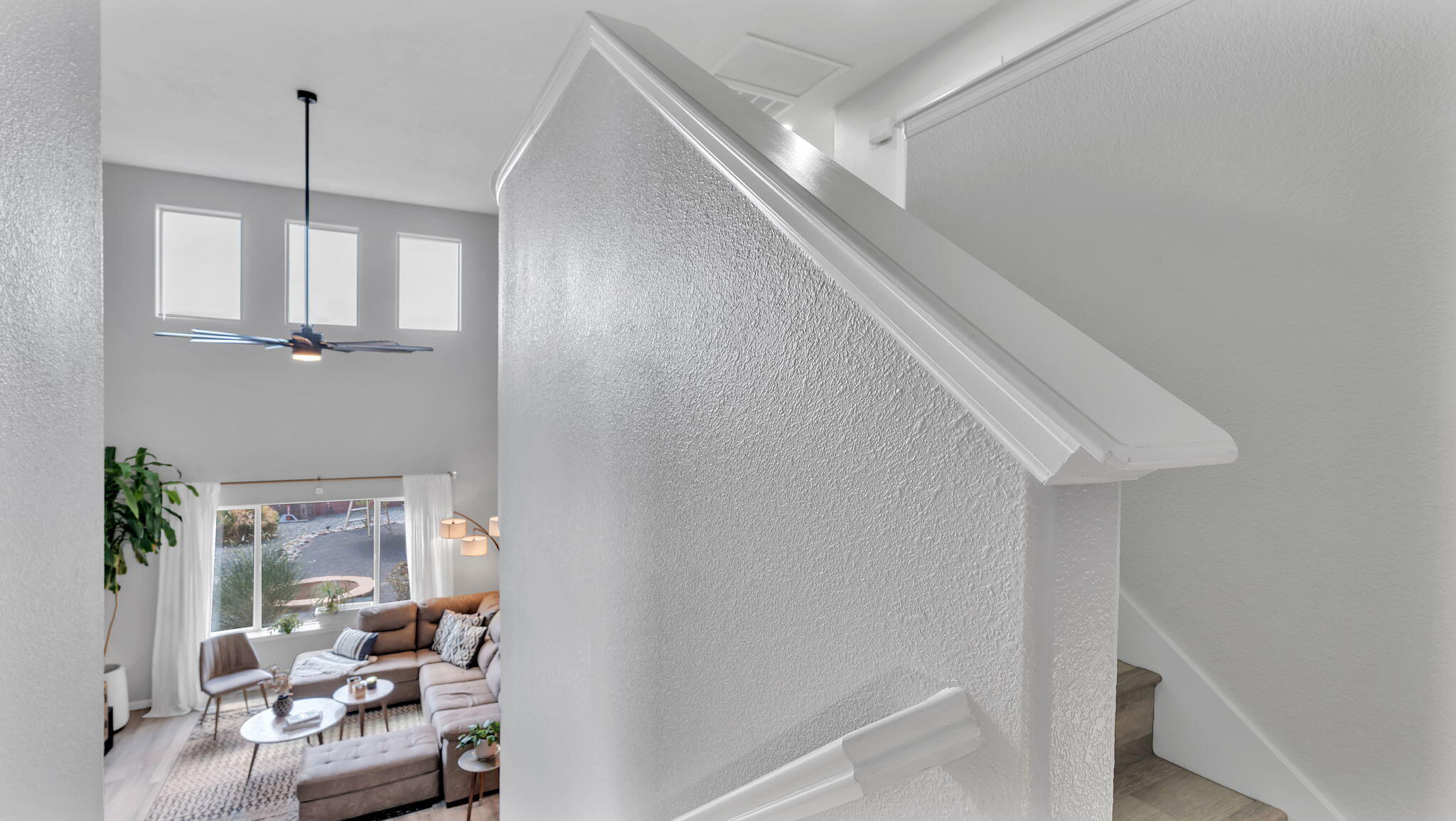 409 VISTA ROJA Place