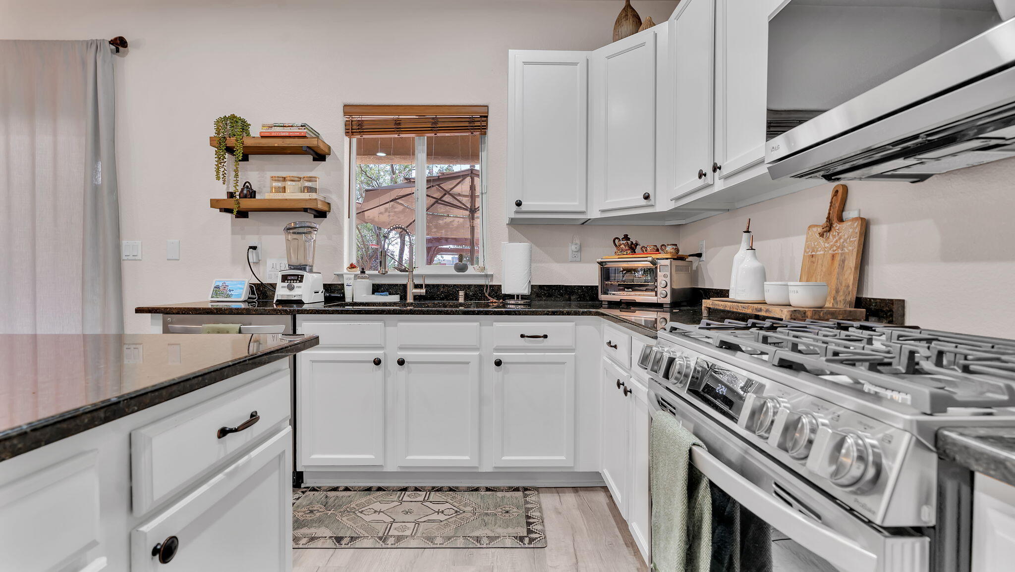 409 VISTA ROJA Place