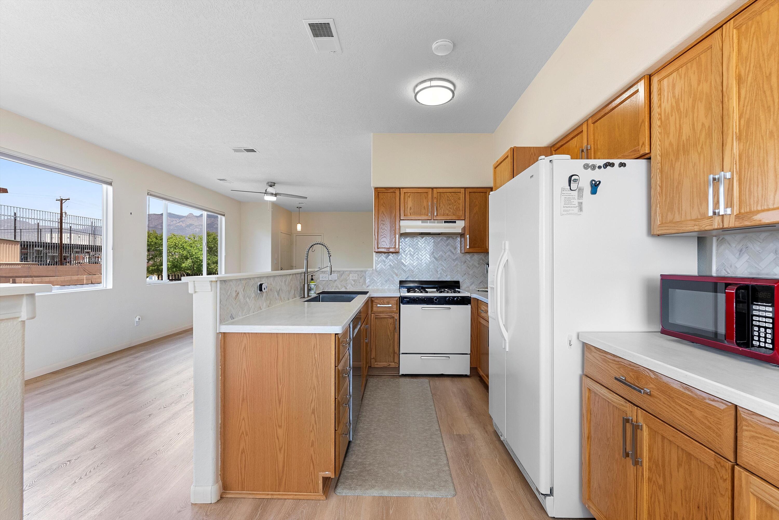 7817 LOUISIANA Boulevard NE #1403