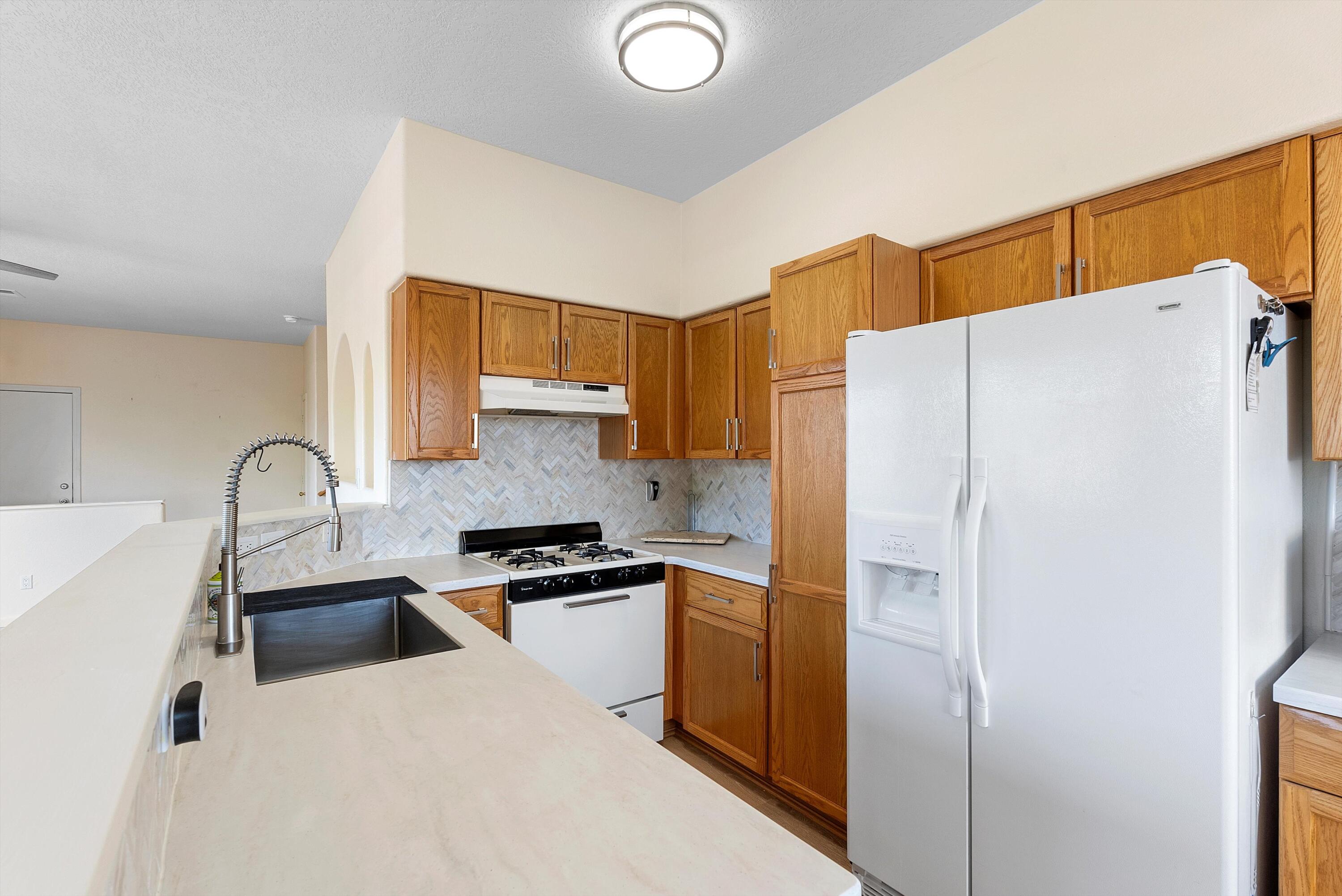 7817 LOUISIANA Boulevard NE #1403