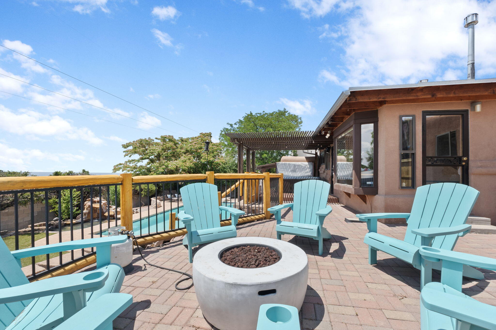 3305 EMBUDITO Drive NE