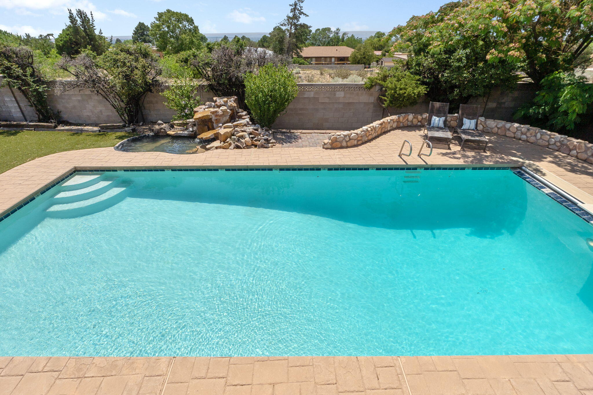 3305 EMBUDITO Drive NE