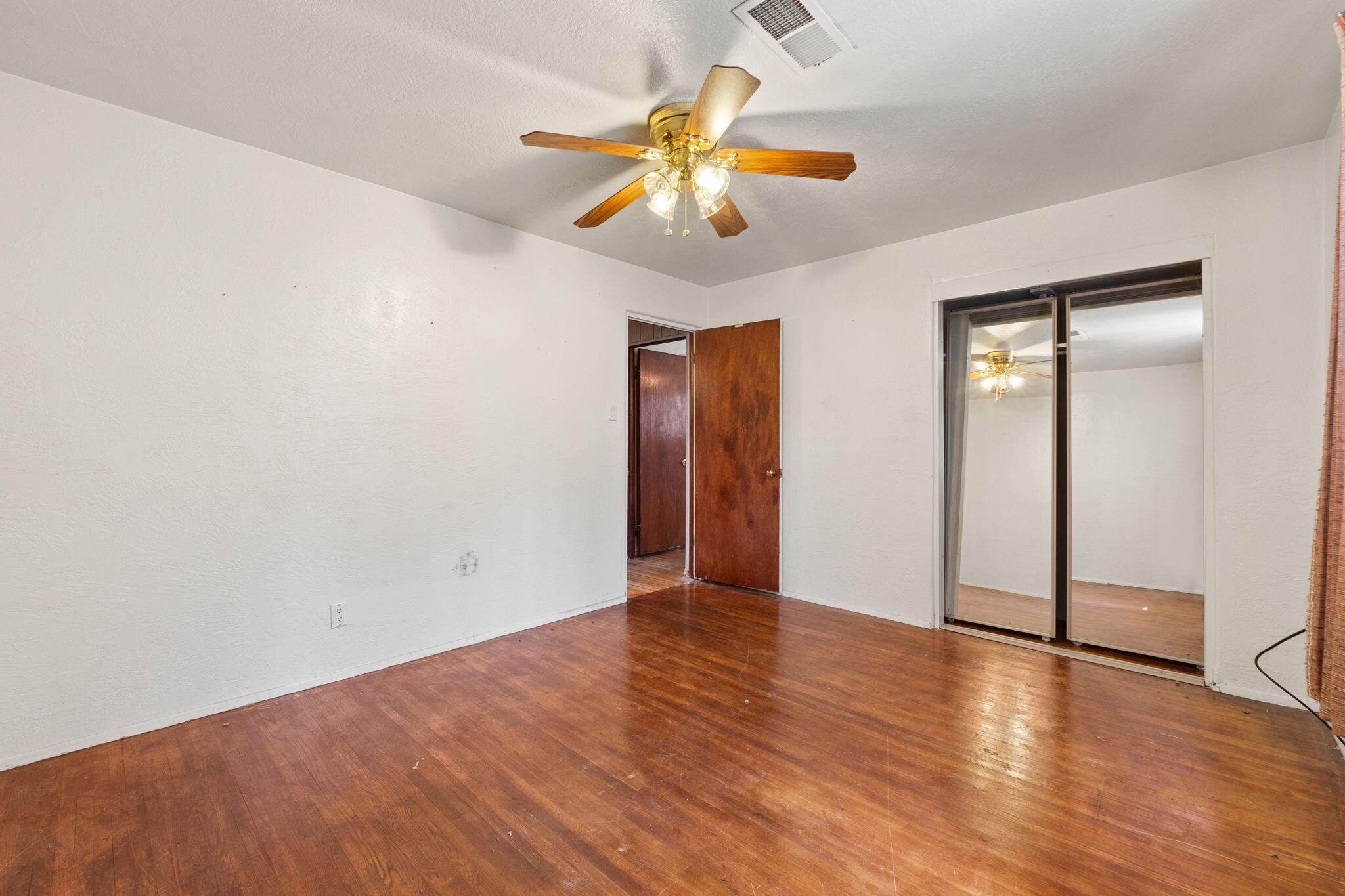 1124 CALIFORNIA Street SE