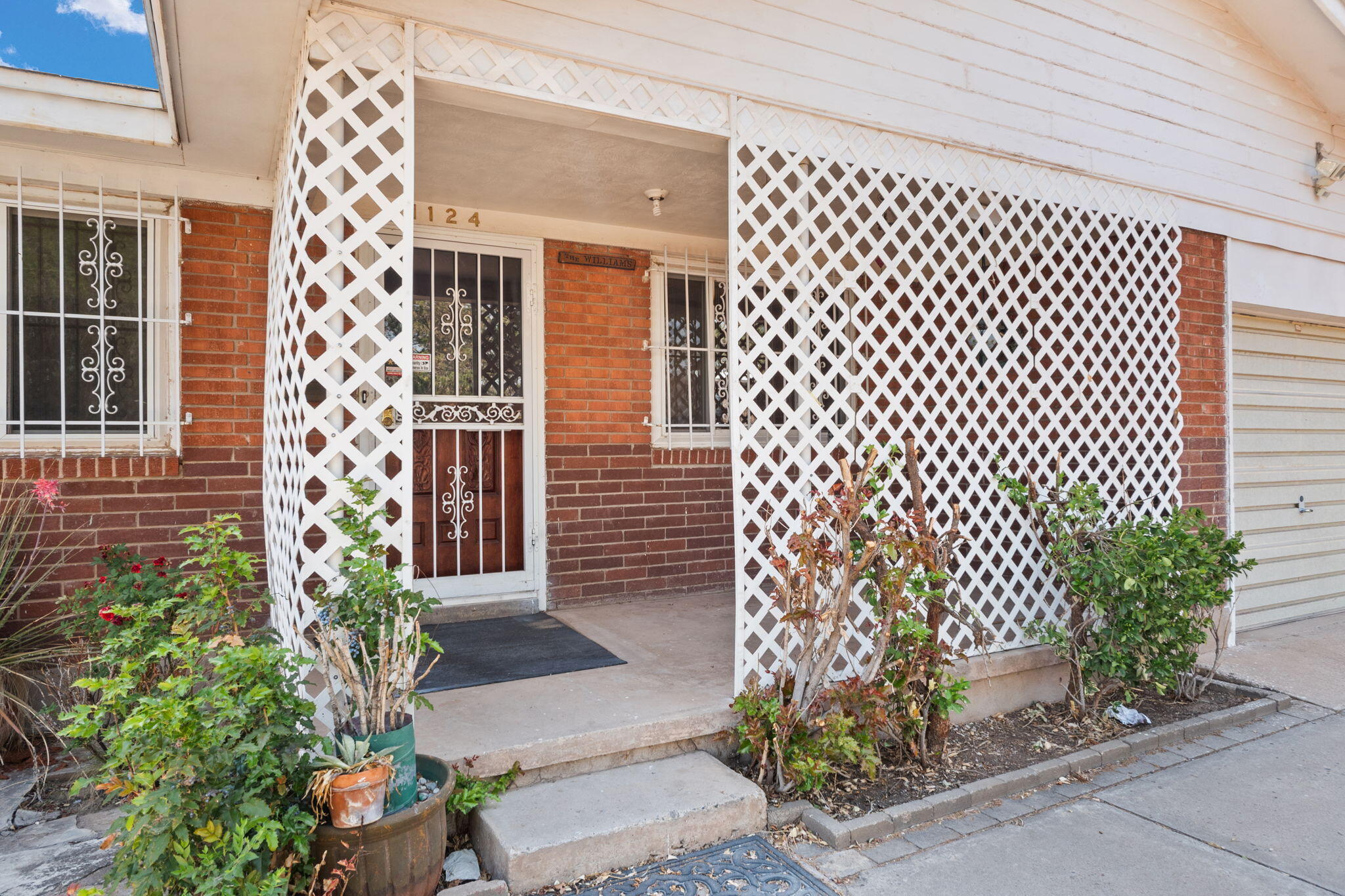 1124 CALIFORNIA Street SE