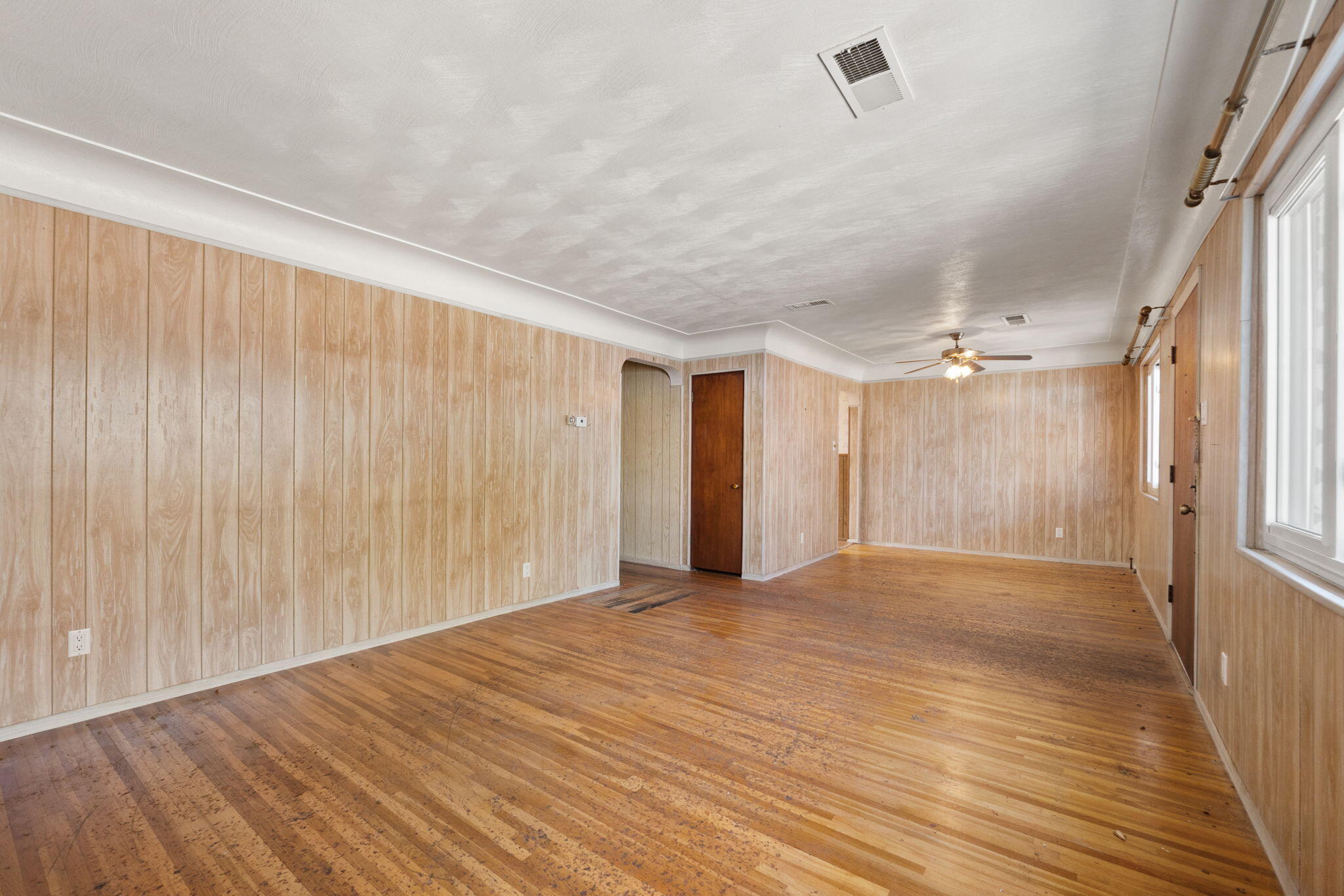 1124 CALIFORNIA Street SE