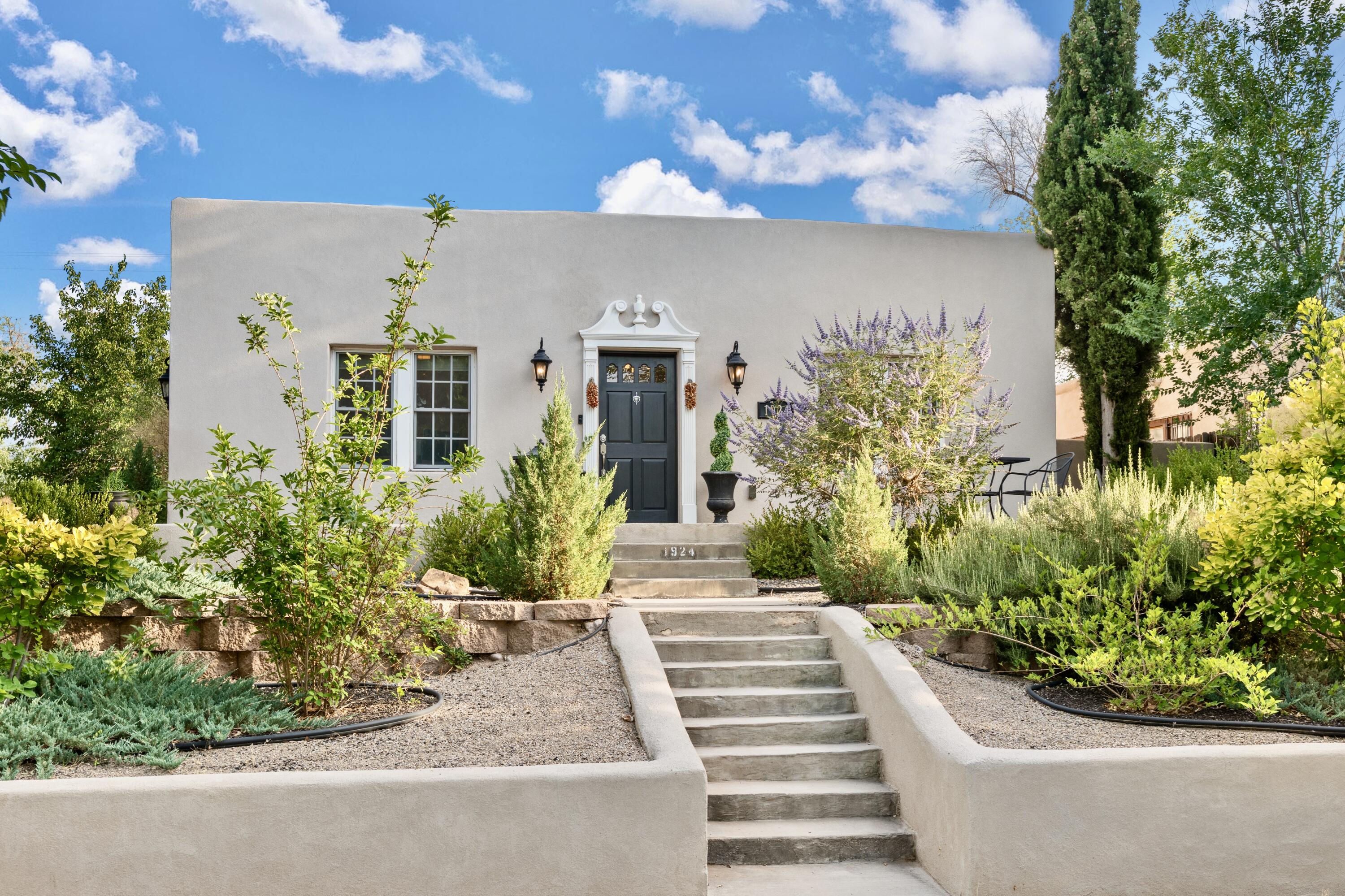 1924 SILVER Avenue SE