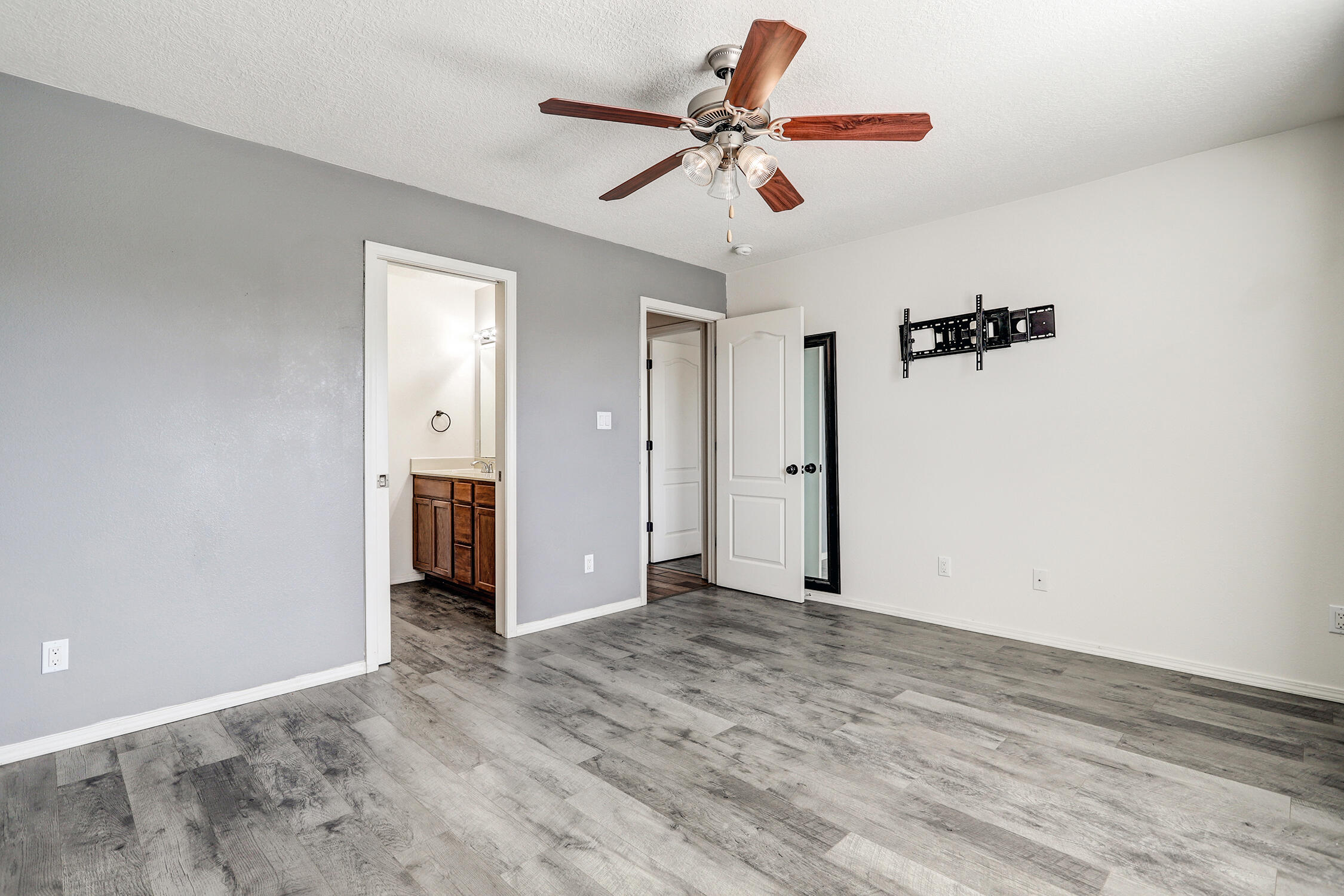 5024 SALA DE TOMAS Drive NW