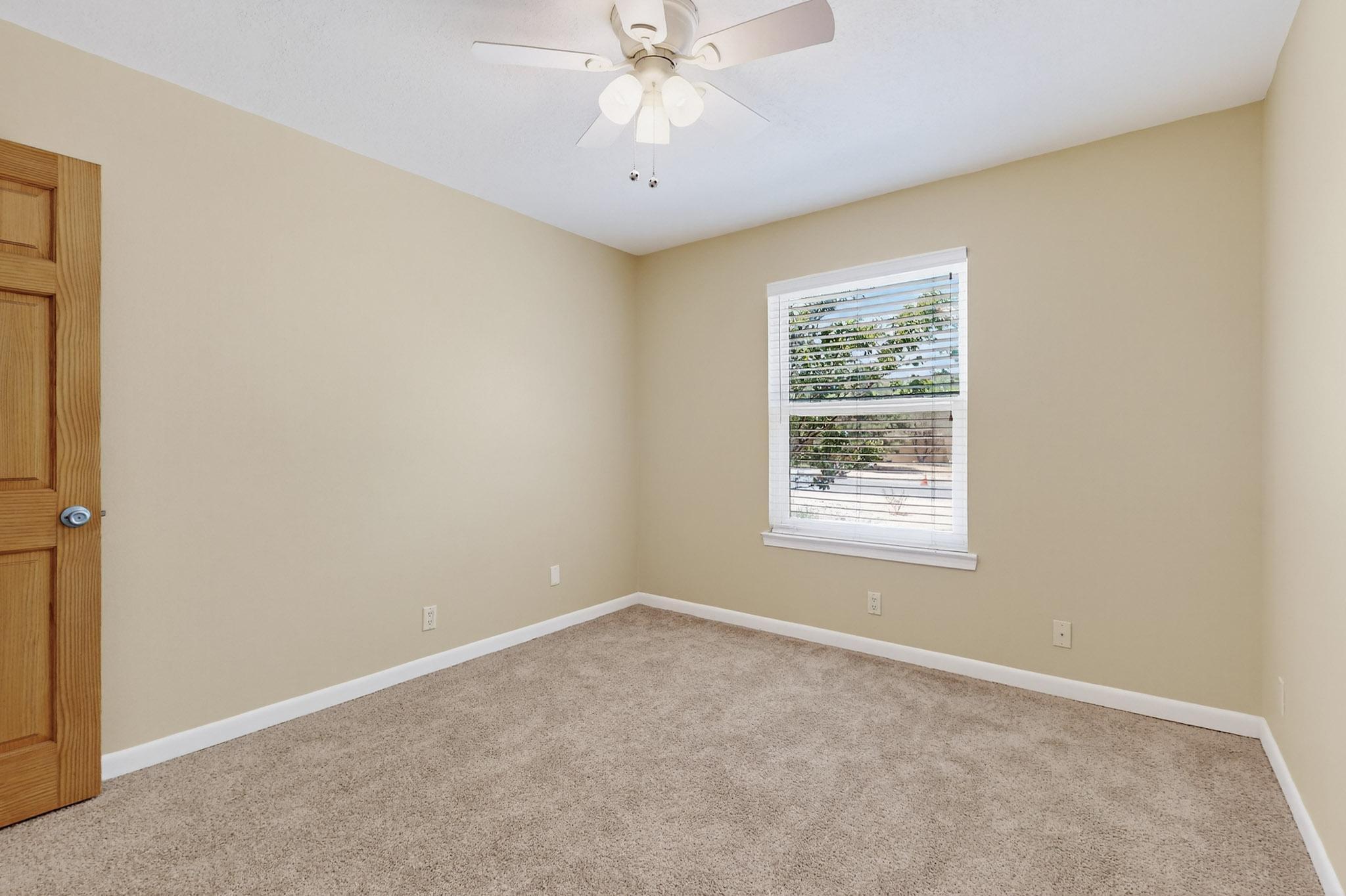 6940 CHERRY HILLS Loop NE