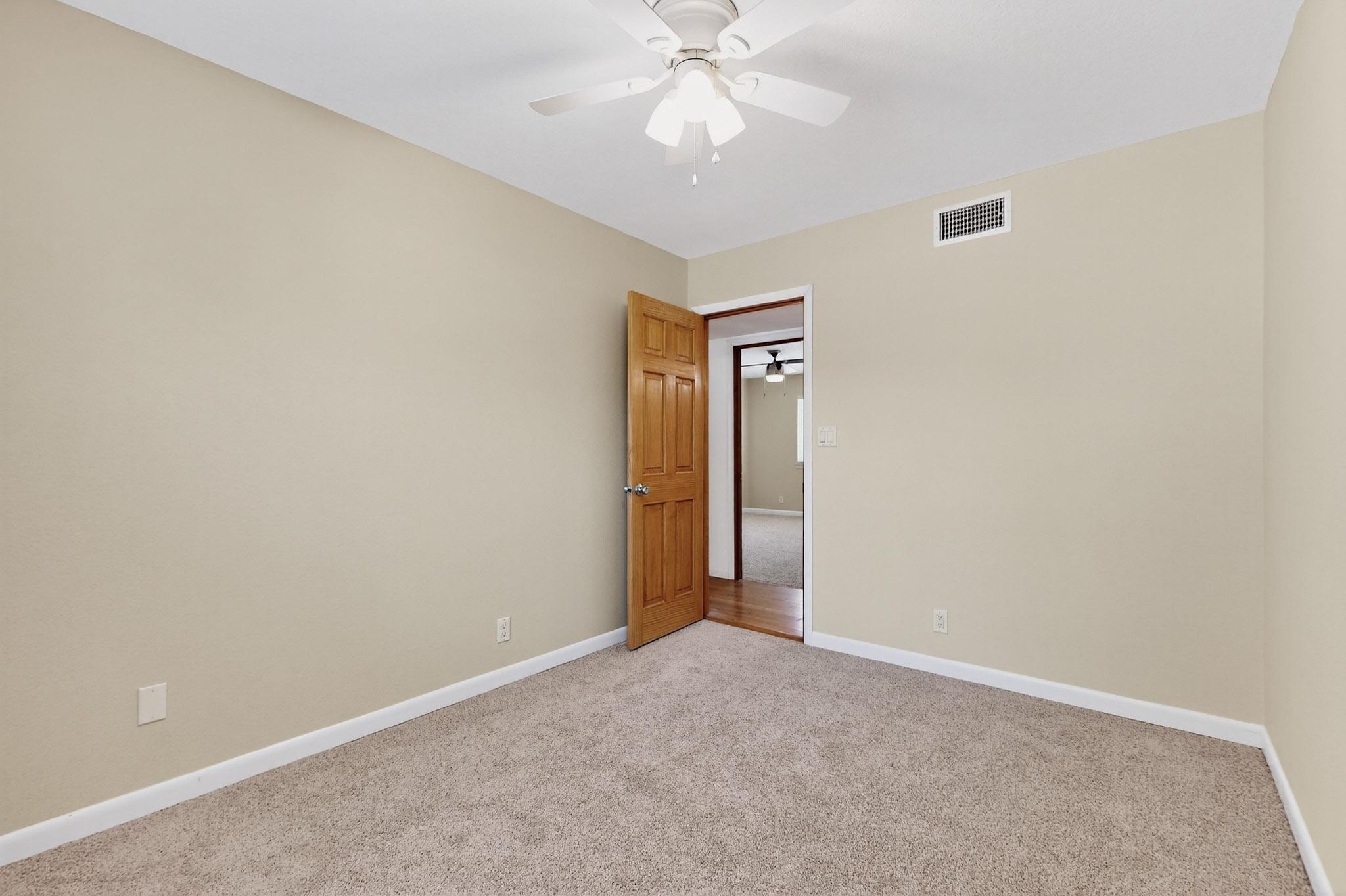 6940 CHERRY HILLS Loop NE