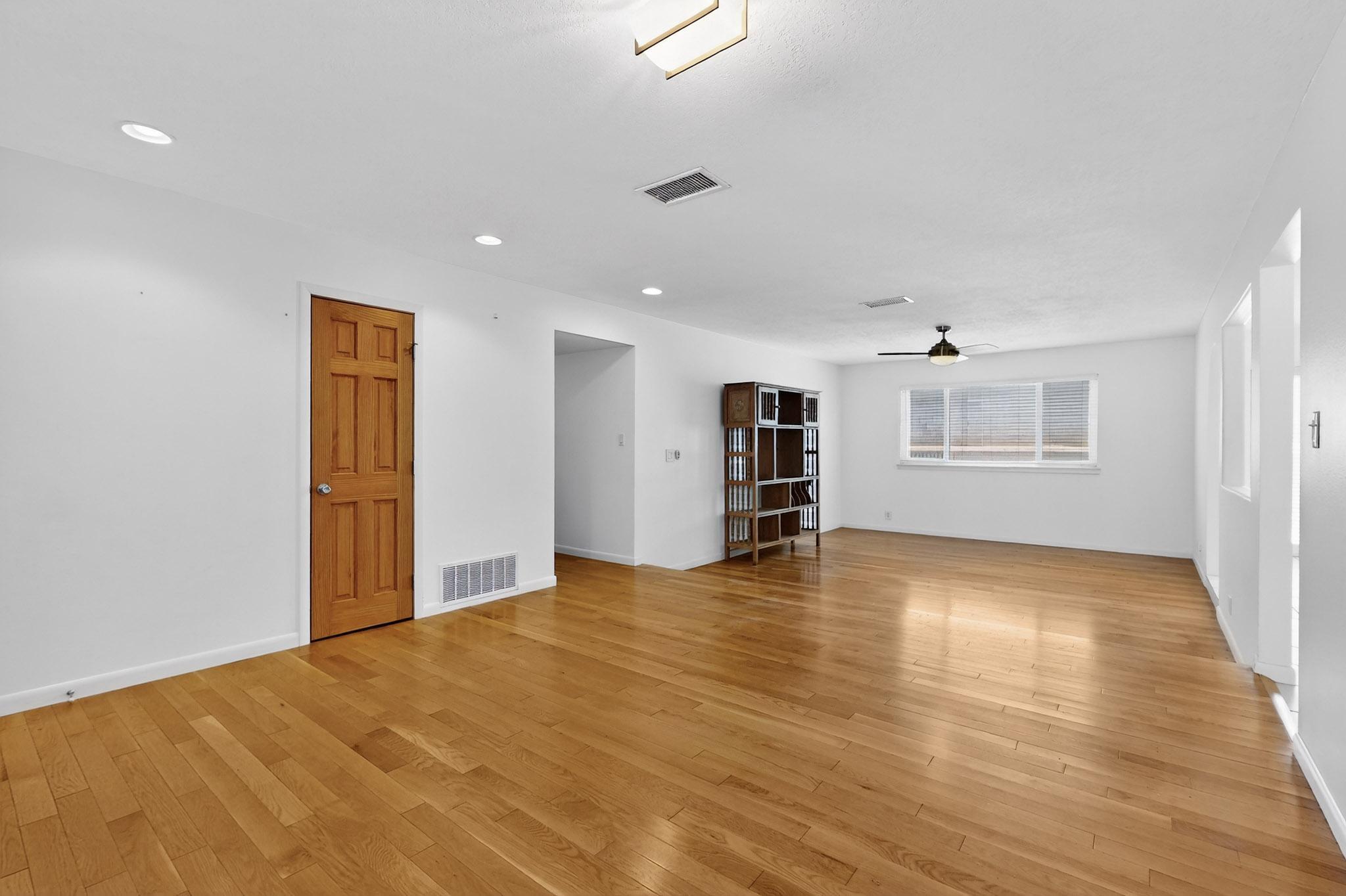 6940 CHERRY HILLS Loop NE